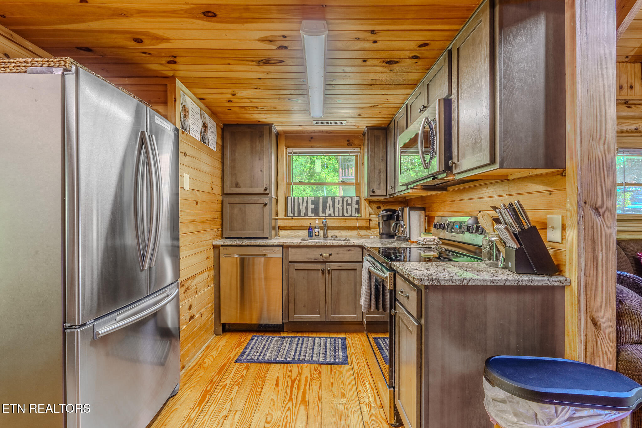 3127 Smoky Ridge Way Sevierville TN 37862