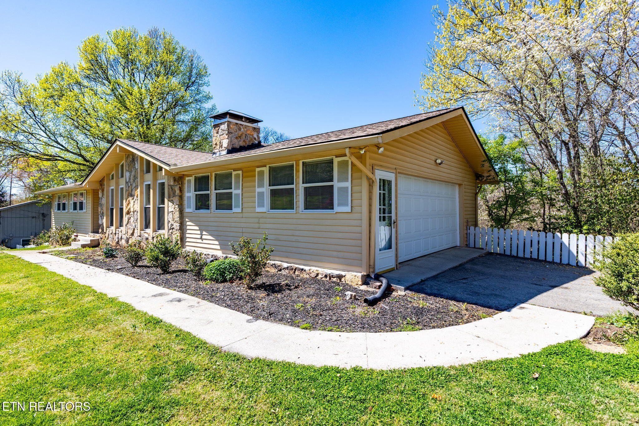 5413 Yosemite Trail Knoxville TN 37909
