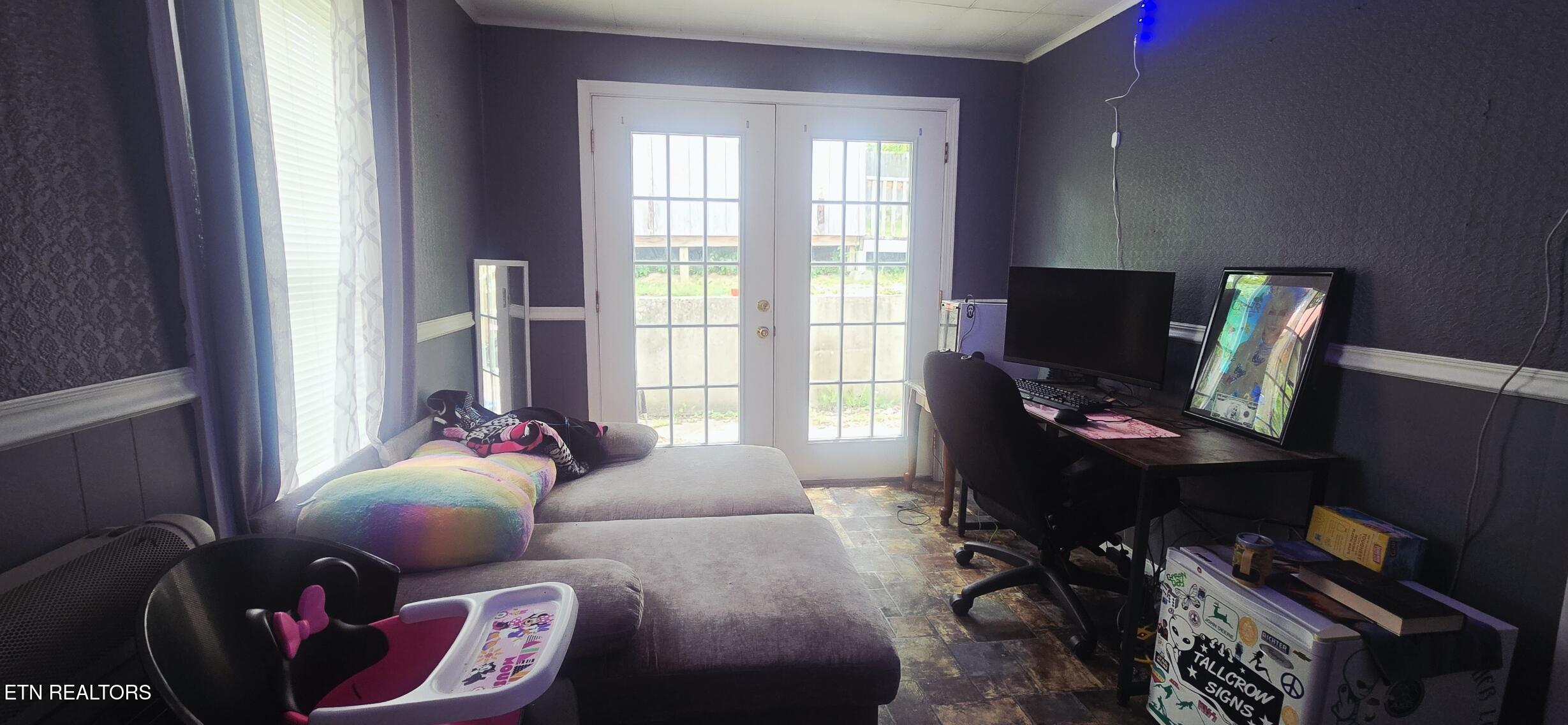 218 N Cross Street Oneida TN 37841