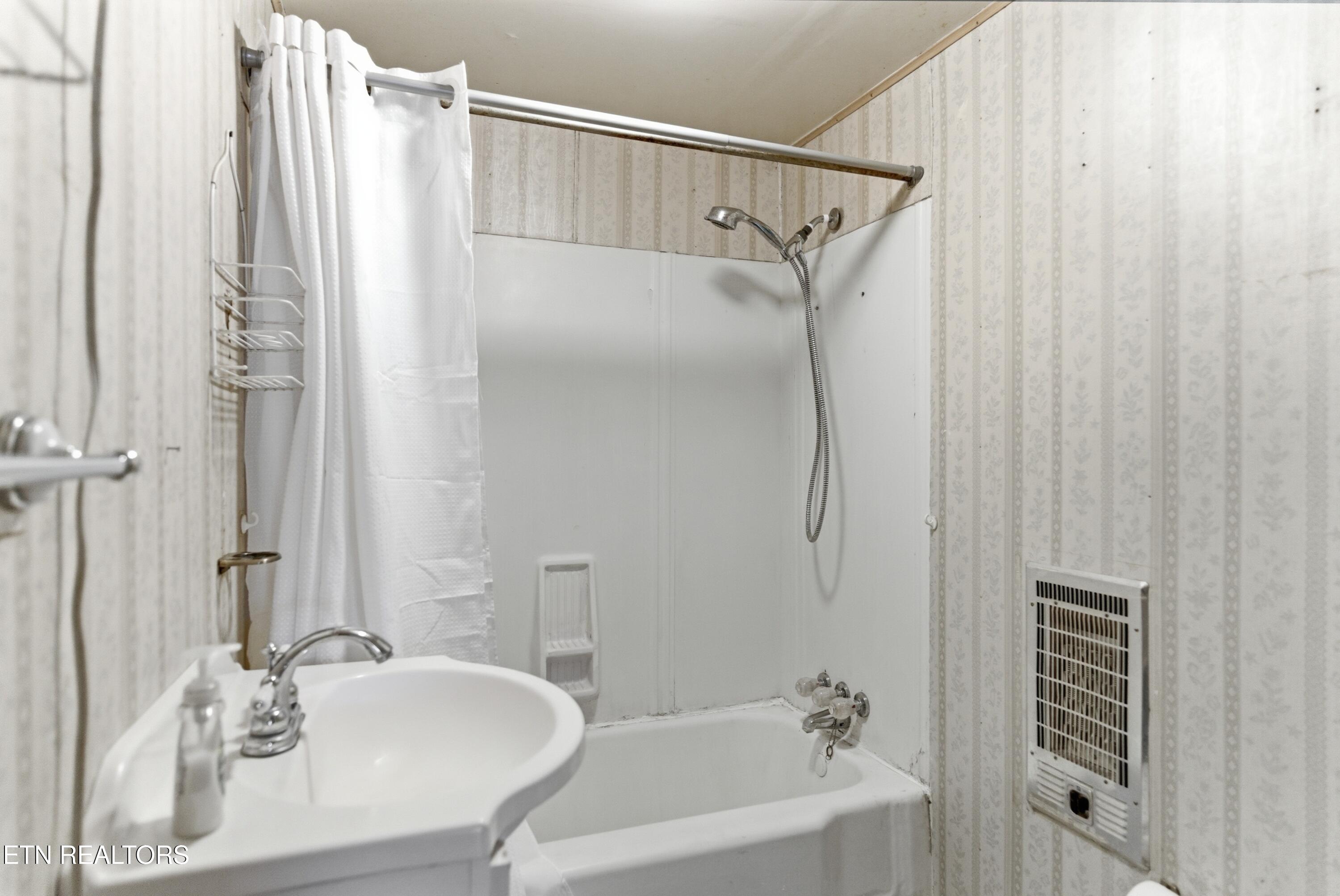 950 Indian Gap Road Sevierville TN 37876