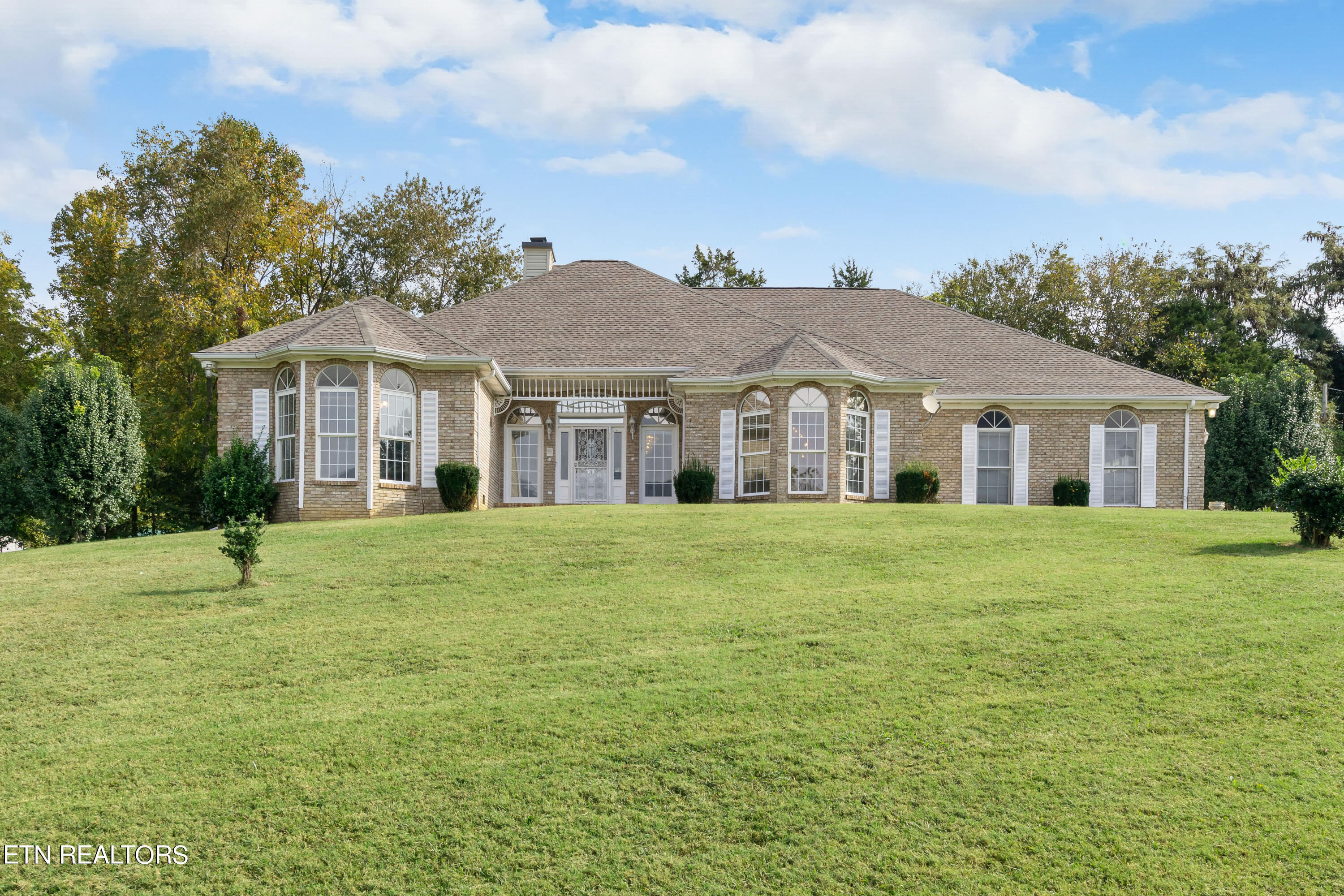 198 Elk Lake Lane Jacksboro TN 37757