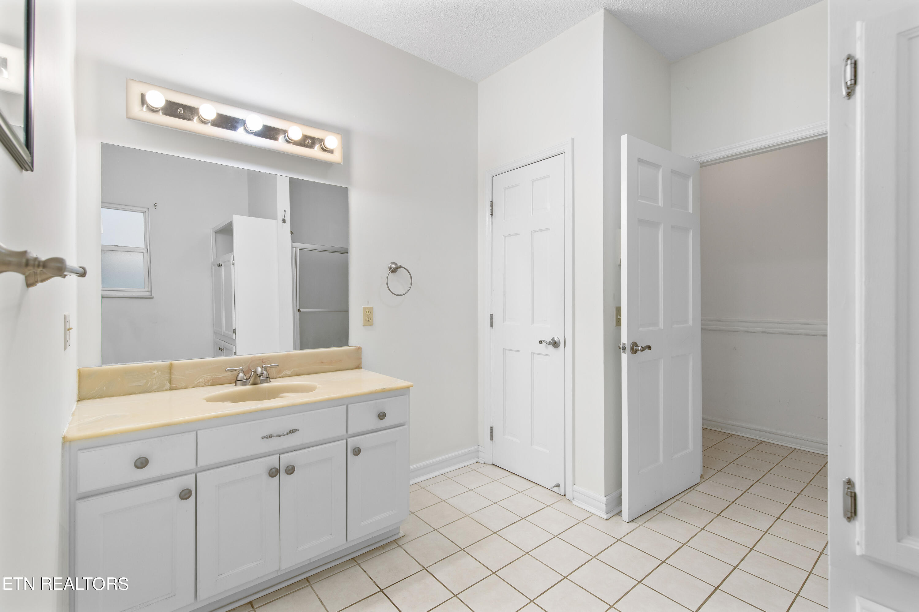 198 Elk Lake Lane Jacksboro TN 37757