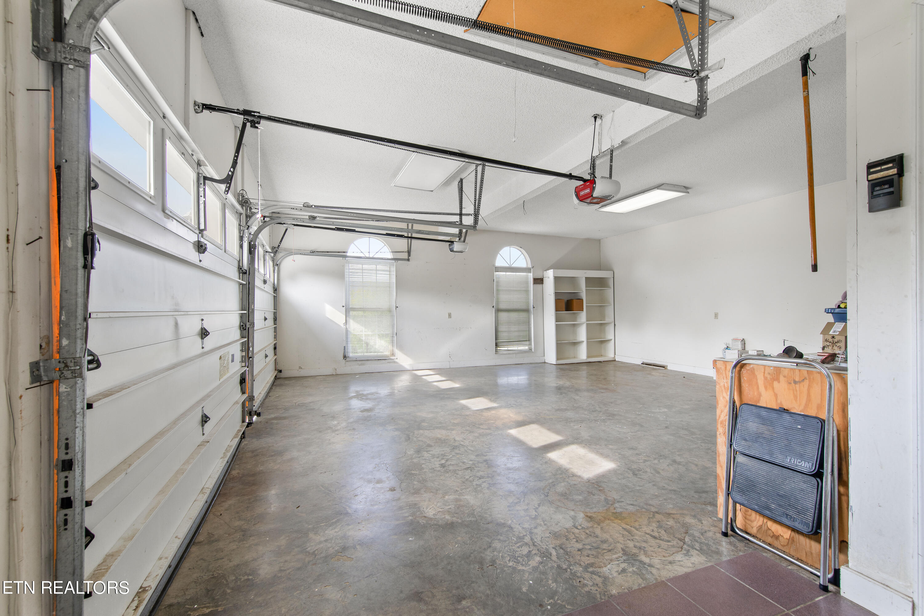 198 Elk Lake Lane Jacksboro TN 37757