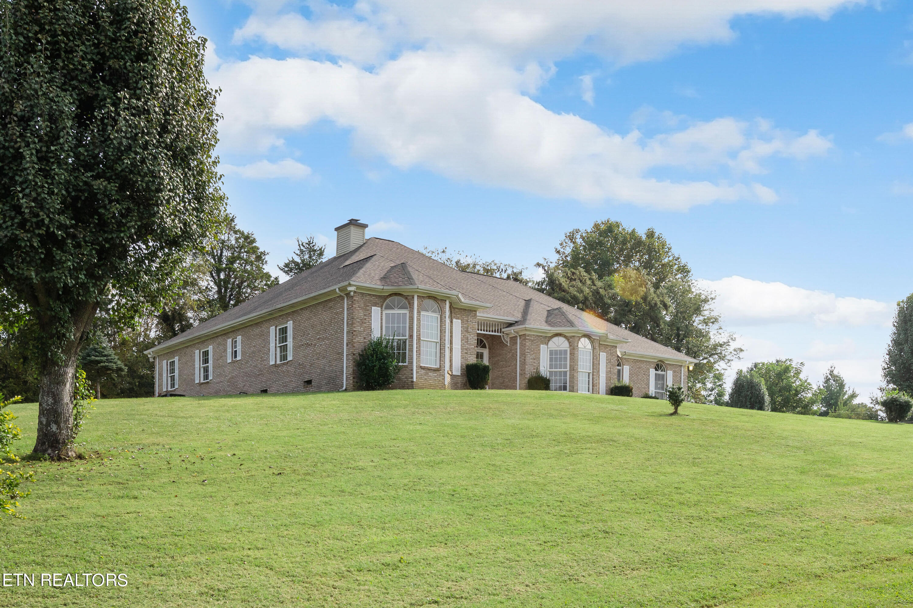 198 Elk Lake Lane Jacksboro TN 37757