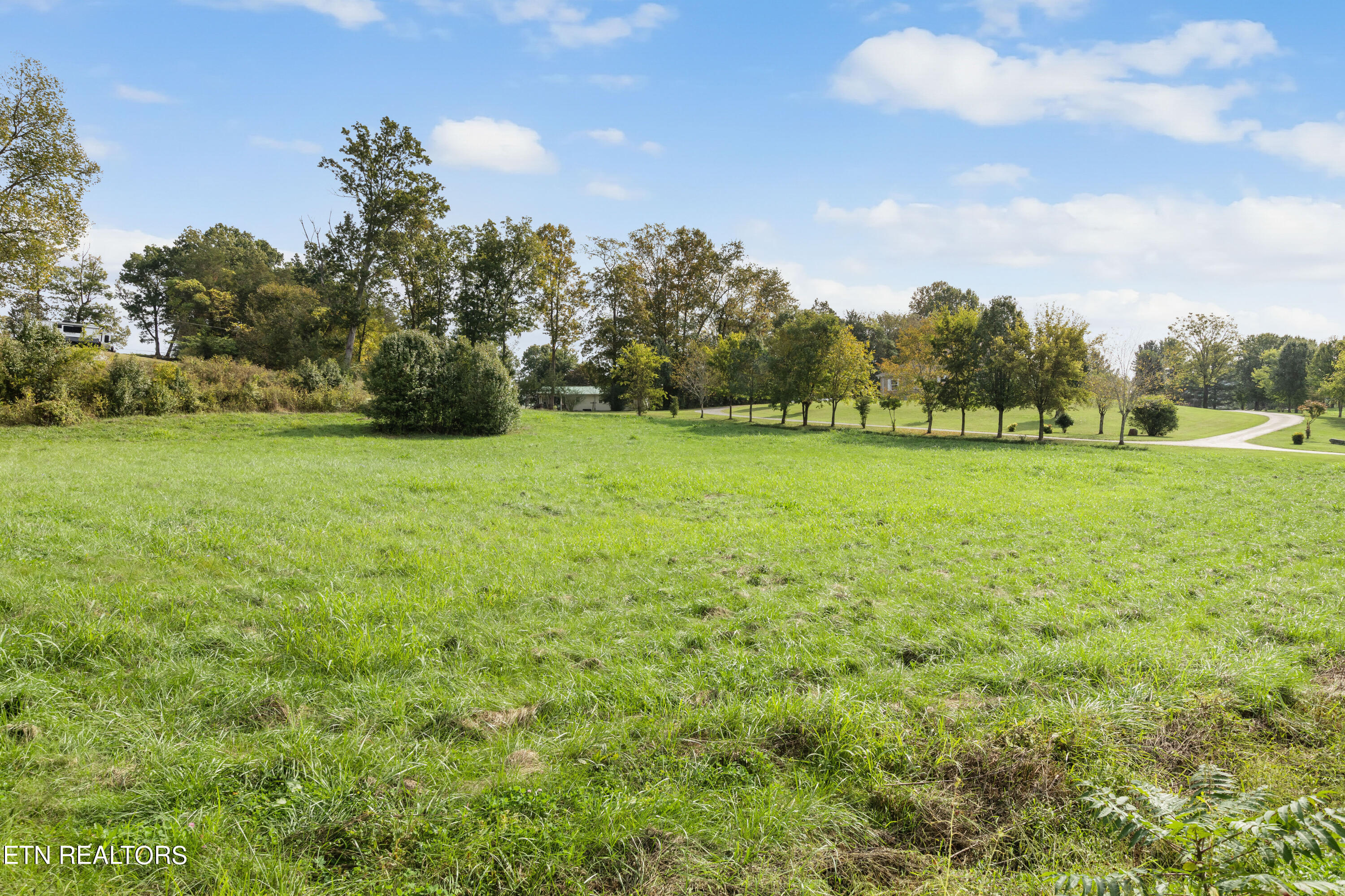 198 Elk Lake Lane Jacksboro TN 37757