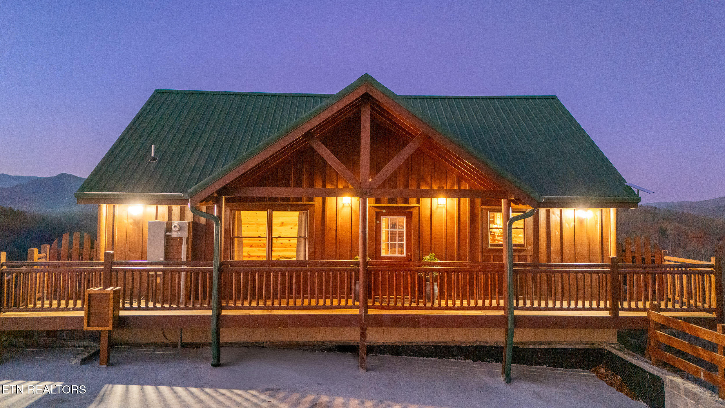2445 Mountain Ridge Way Sevierville TN 37862