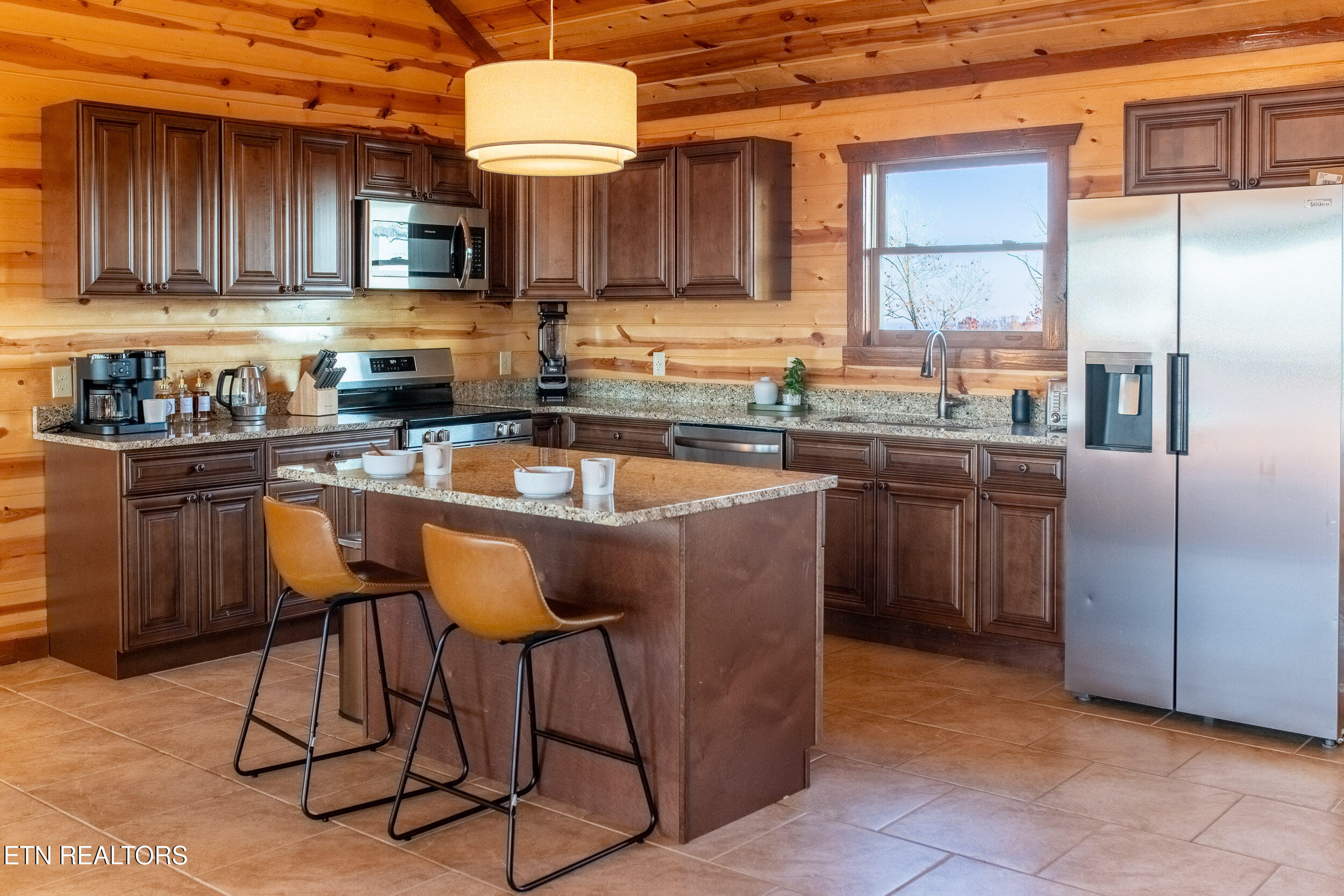 2445 Mountain Ridge Way Sevierville TN 37862