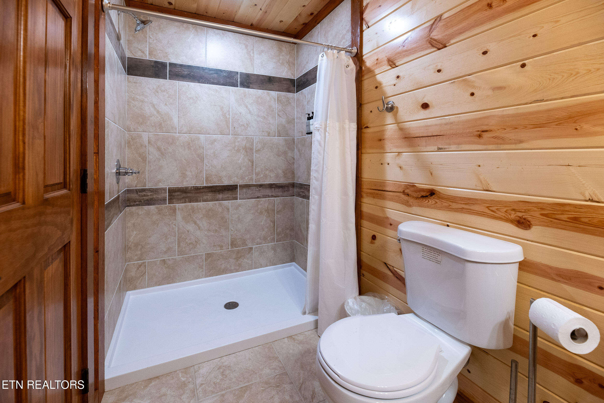 2445 Mountain Ridge Way Sevierville TN 37862