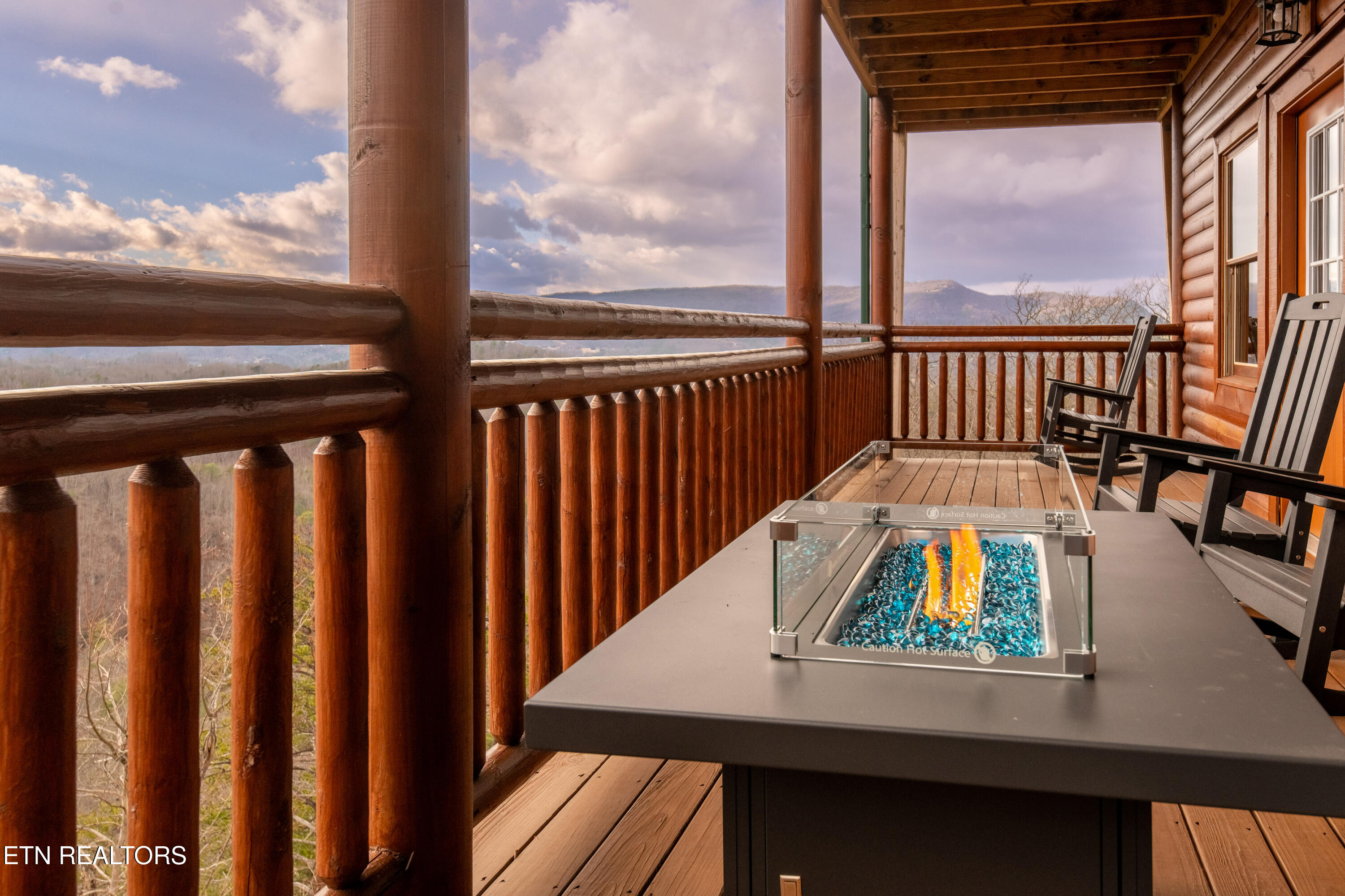 2445 Mountain Ridge Way Sevierville TN 37862