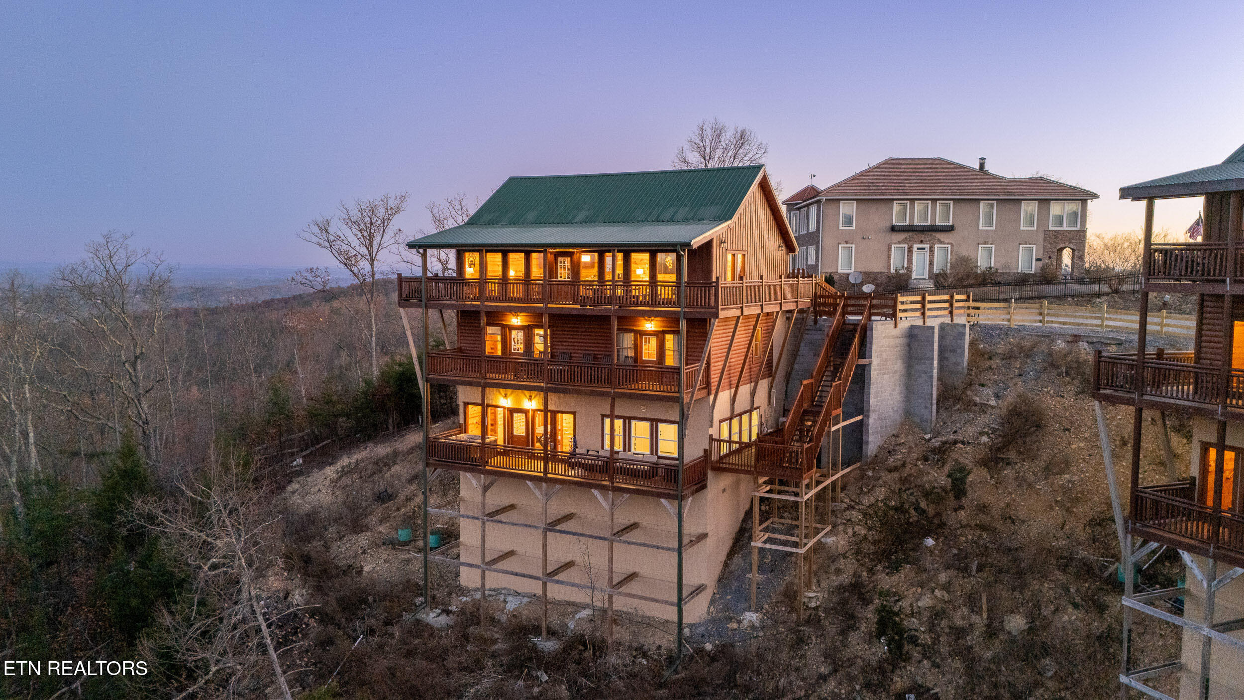 2445 Mountain Ridge Way Sevierville TN 37862