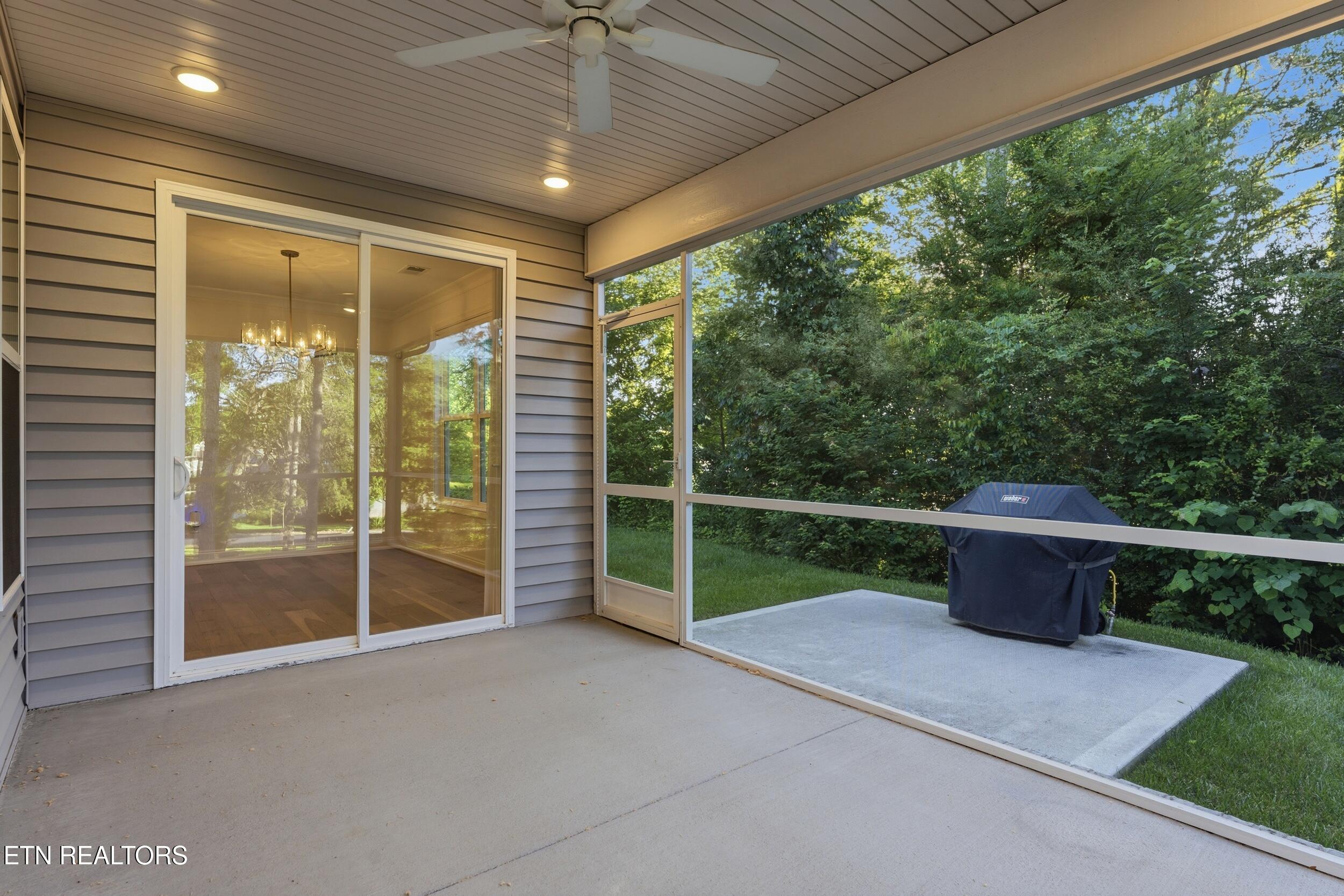 192 Amohi Way Loudon TN 37774