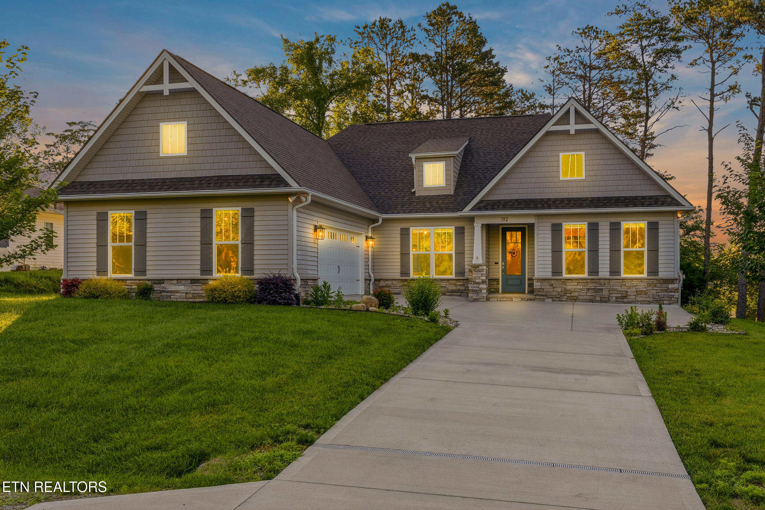 192 Amohi Way Loudon TN 37774