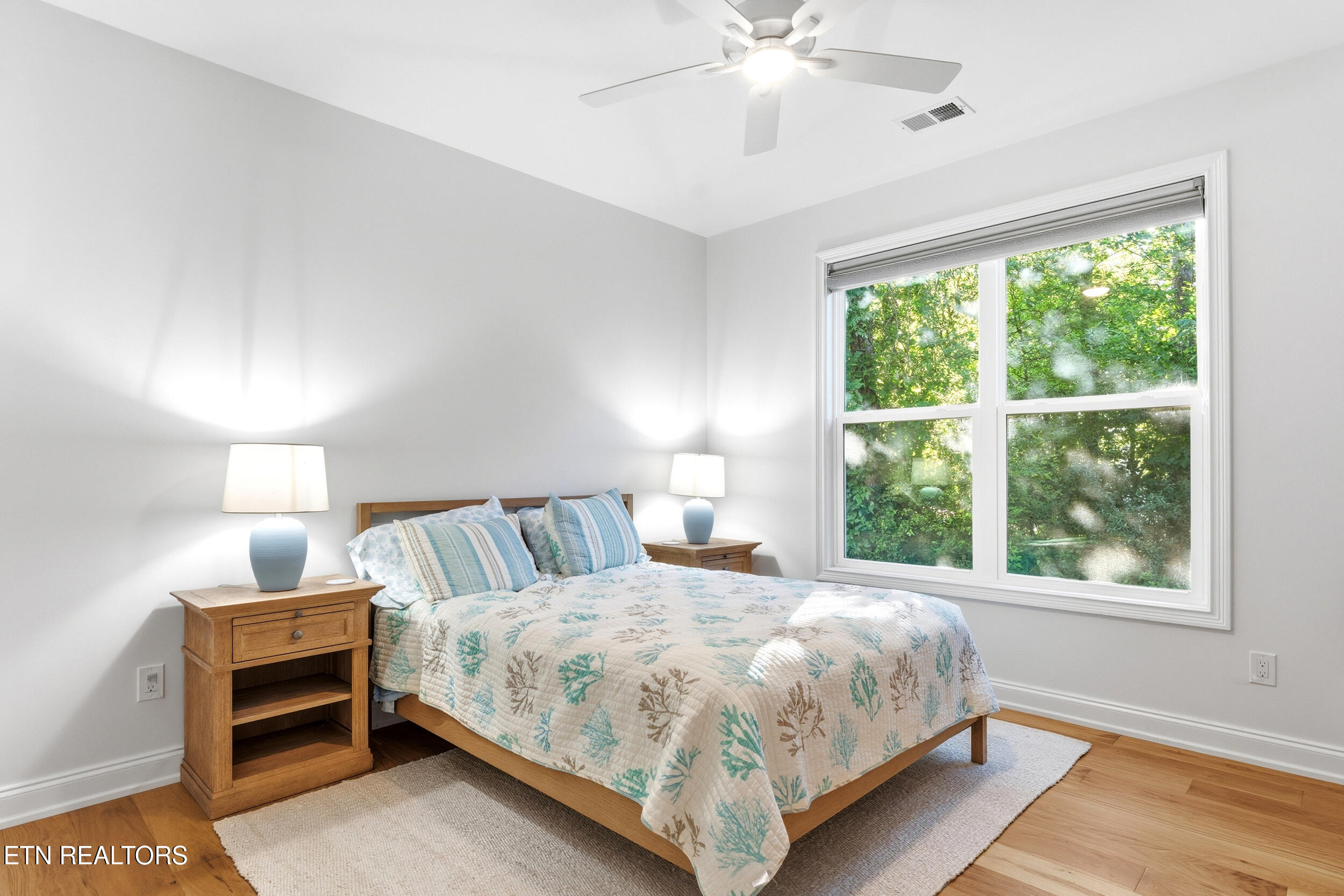 192 Amohi Way Loudon TN 37774