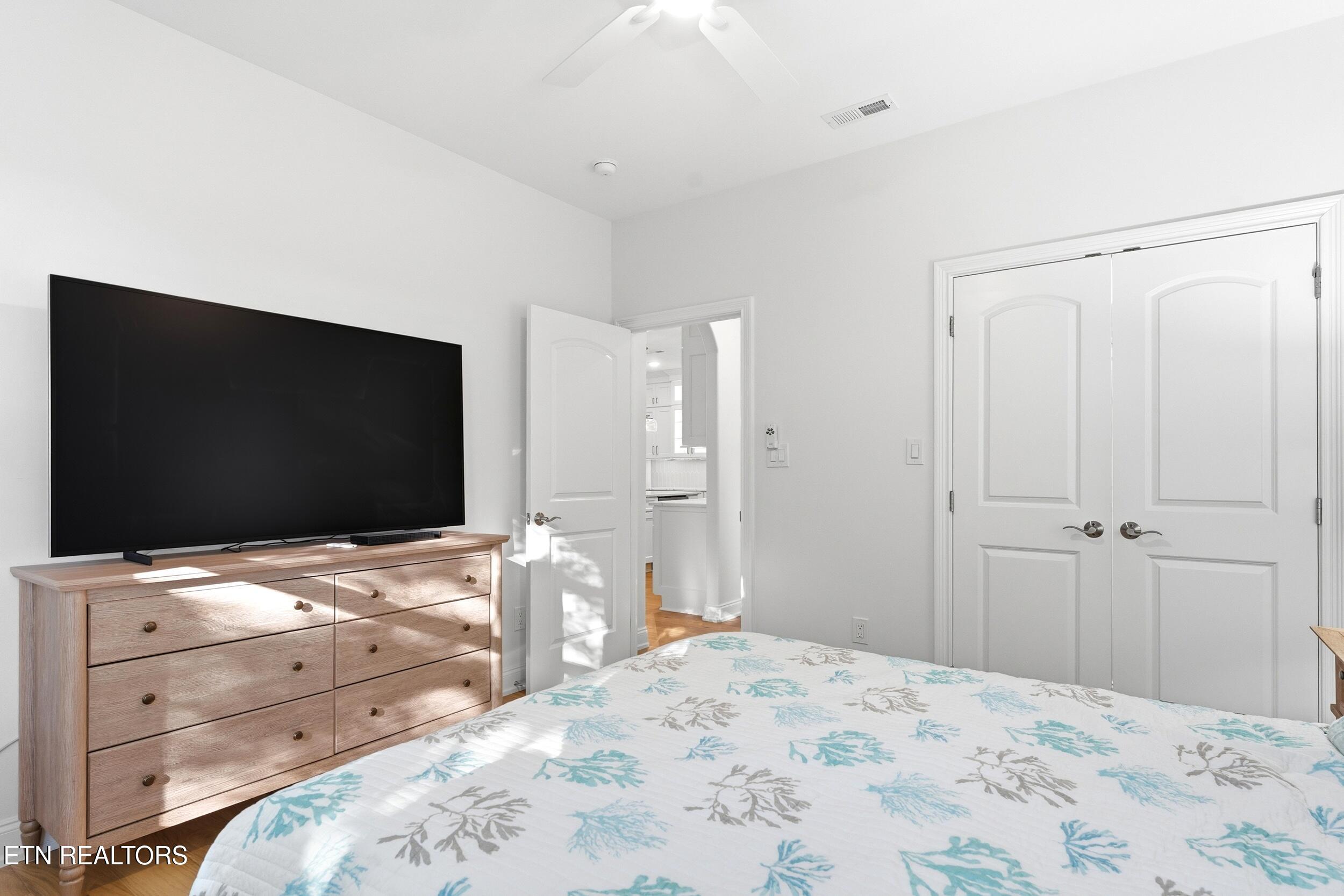 192 Amohi Way Loudon TN 37774