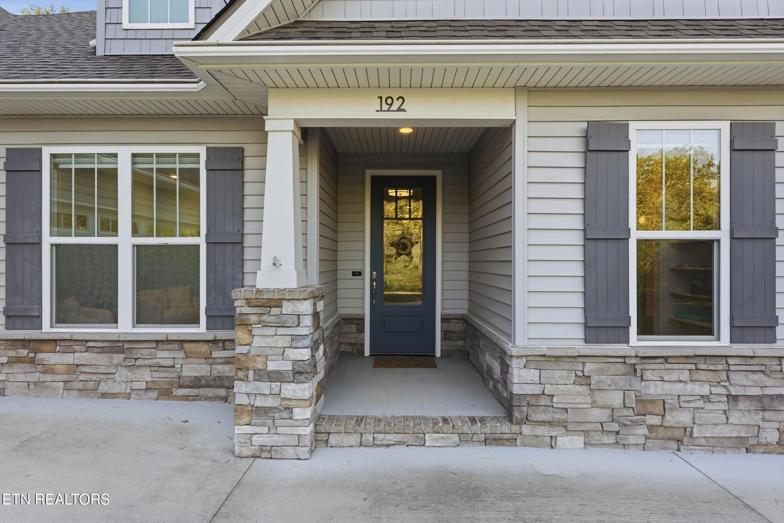 192 Amohi Way Loudon TN 37774