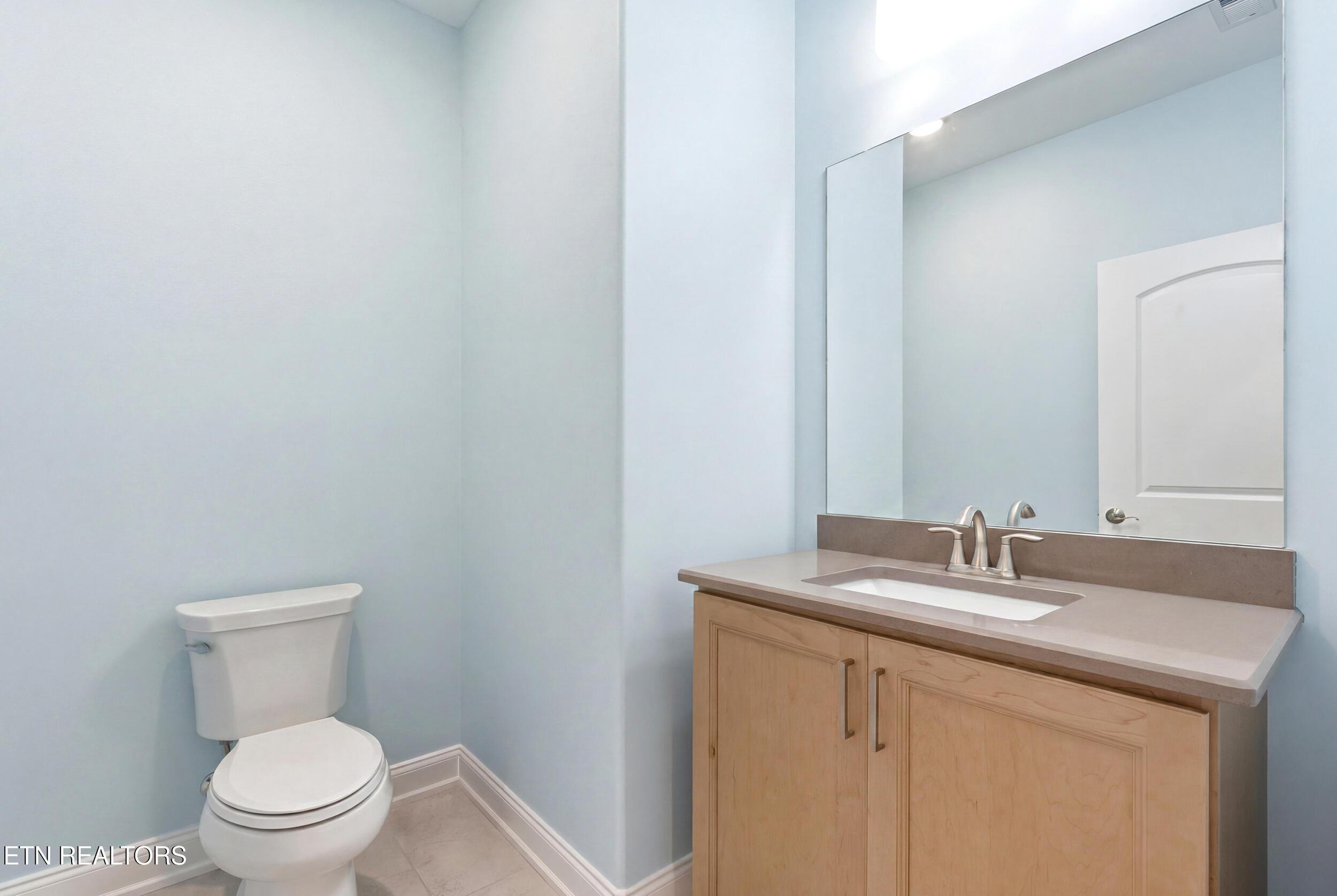 192 Amohi Way Loudon TN 37774