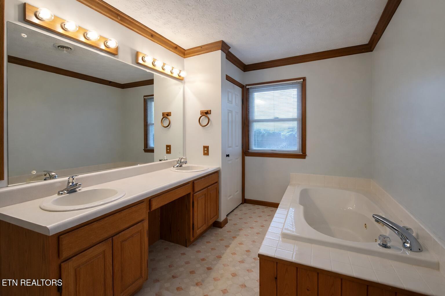 3929 Settlers Trail Kodak TN 37764