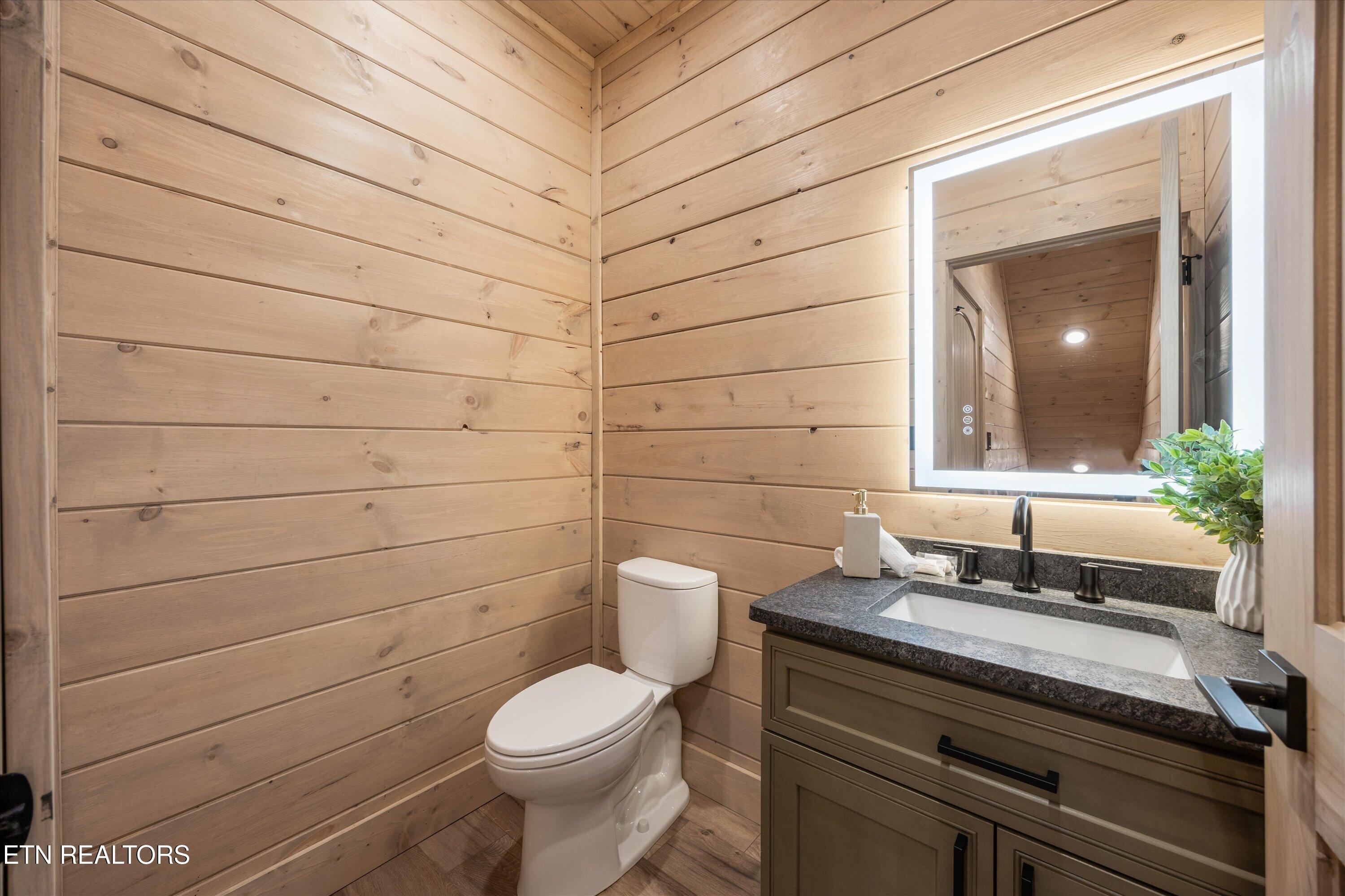 2108 Valley Creek Way Pigeon Forge TN 37862