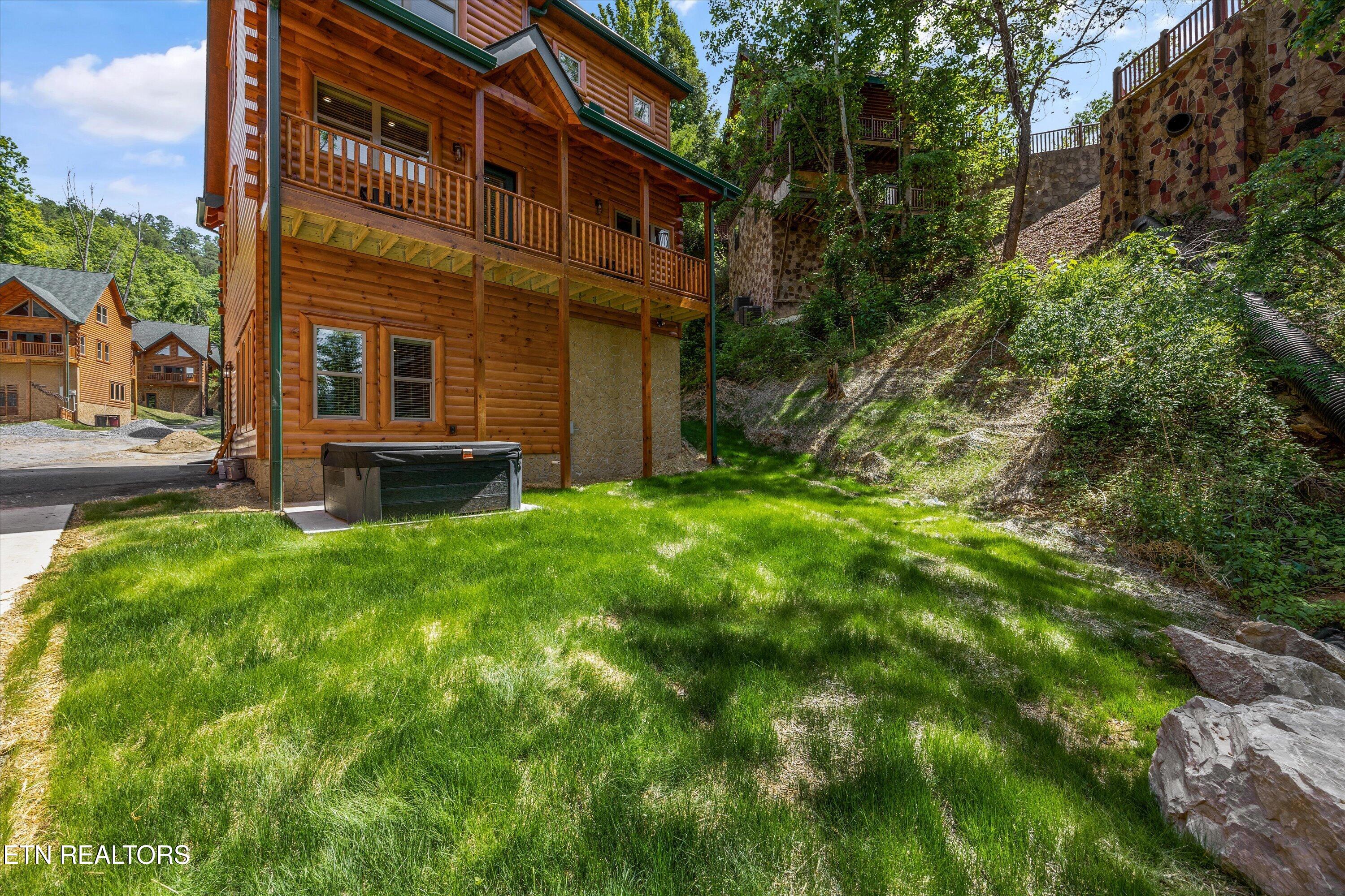 2108 Valley Creek Way Pigeon Forge TN 37862