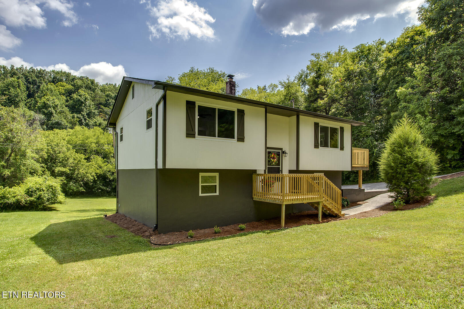 1316 Margaret Lane Knoxville TN 37920