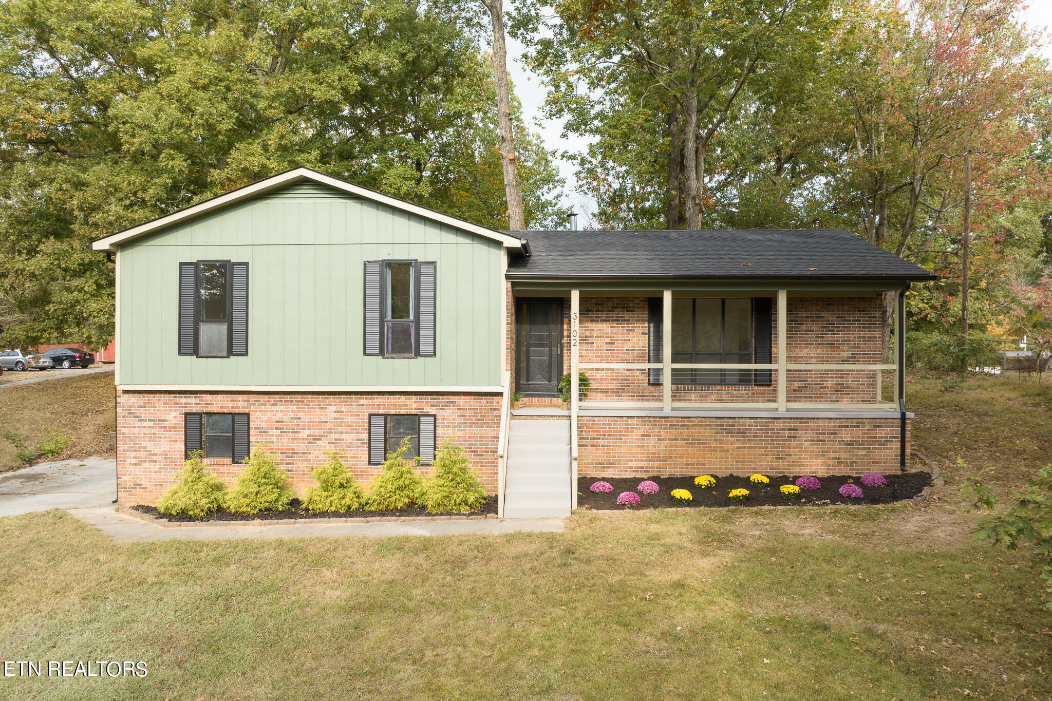 3102 Forest Heights Circle Lenoir City TN 37772