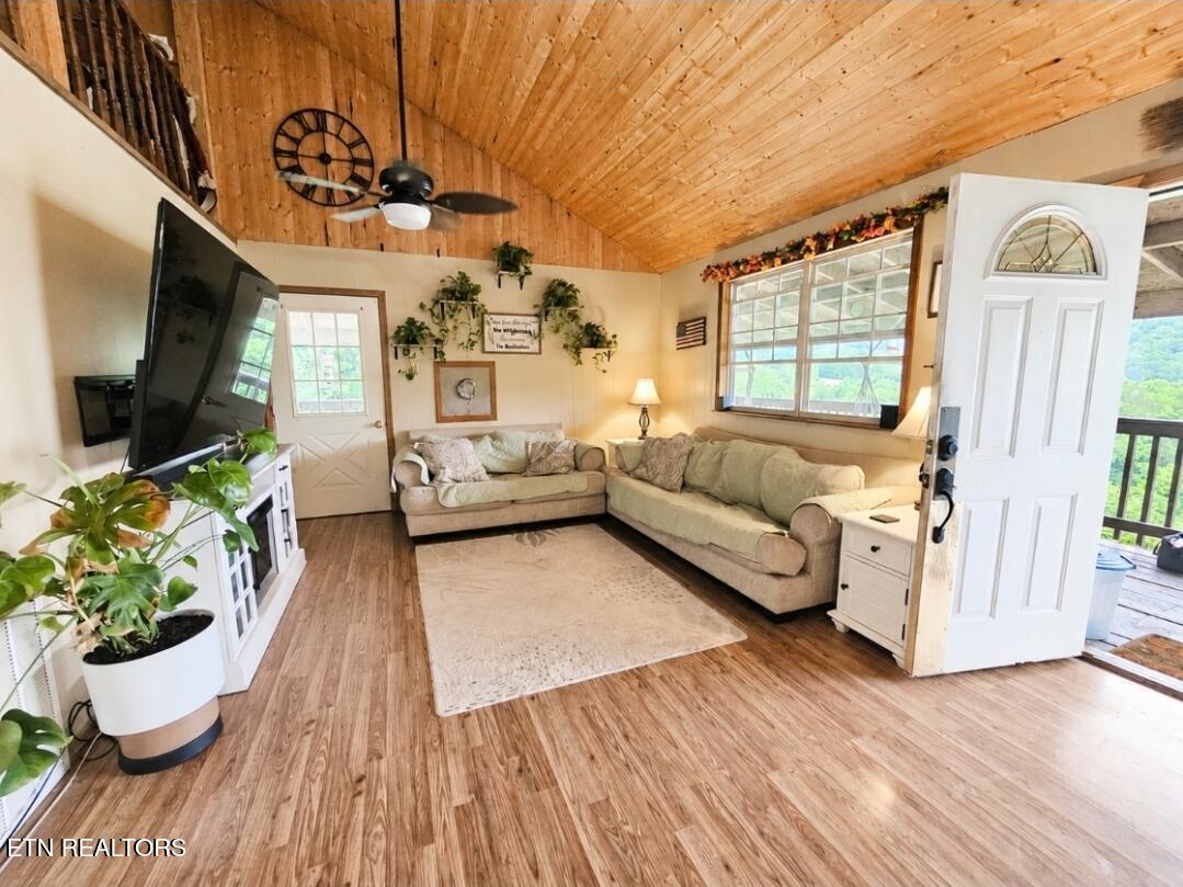 395 Cunningham Road Tazewell TN 37879