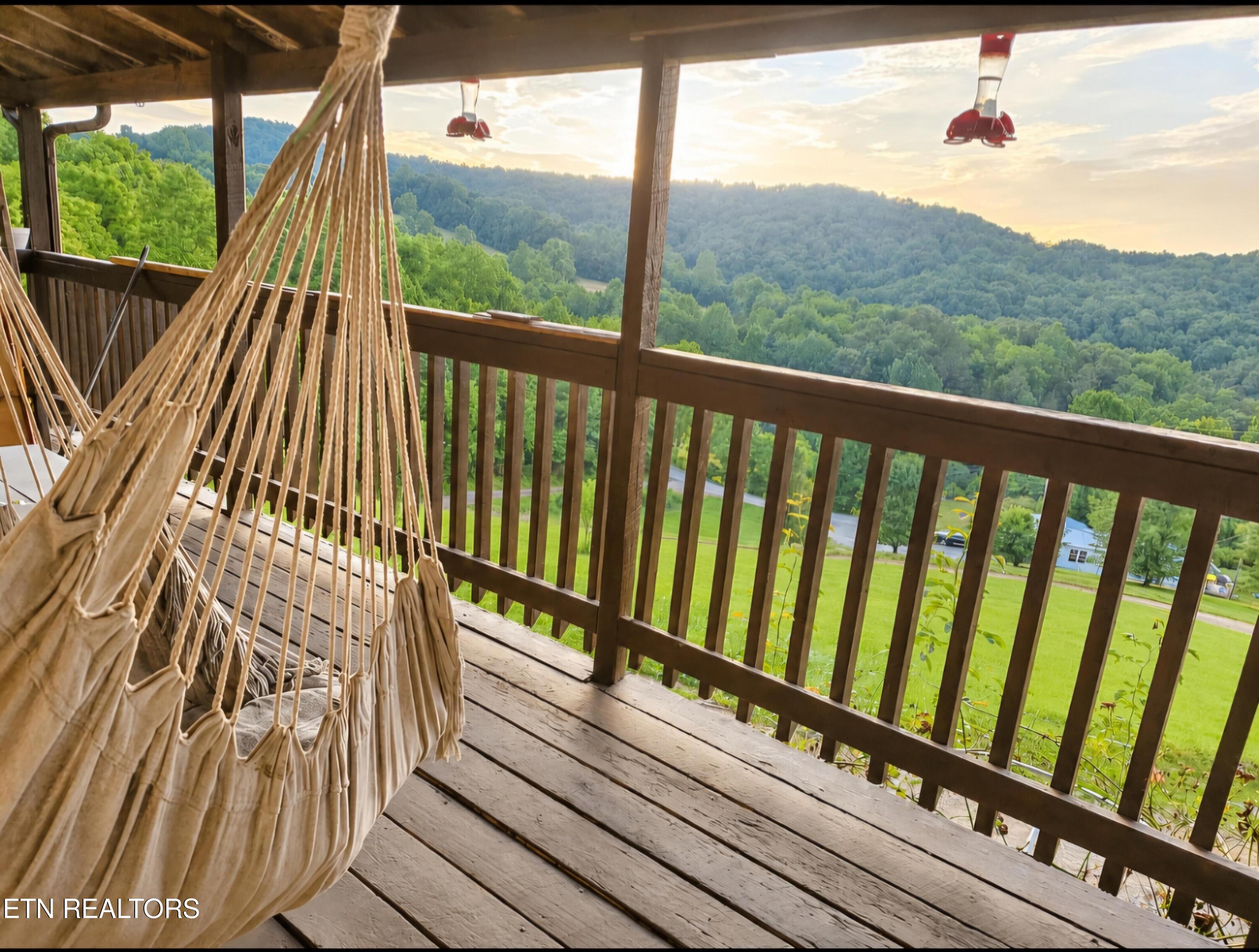 395 Cunningham Road Tazewell TN 37879