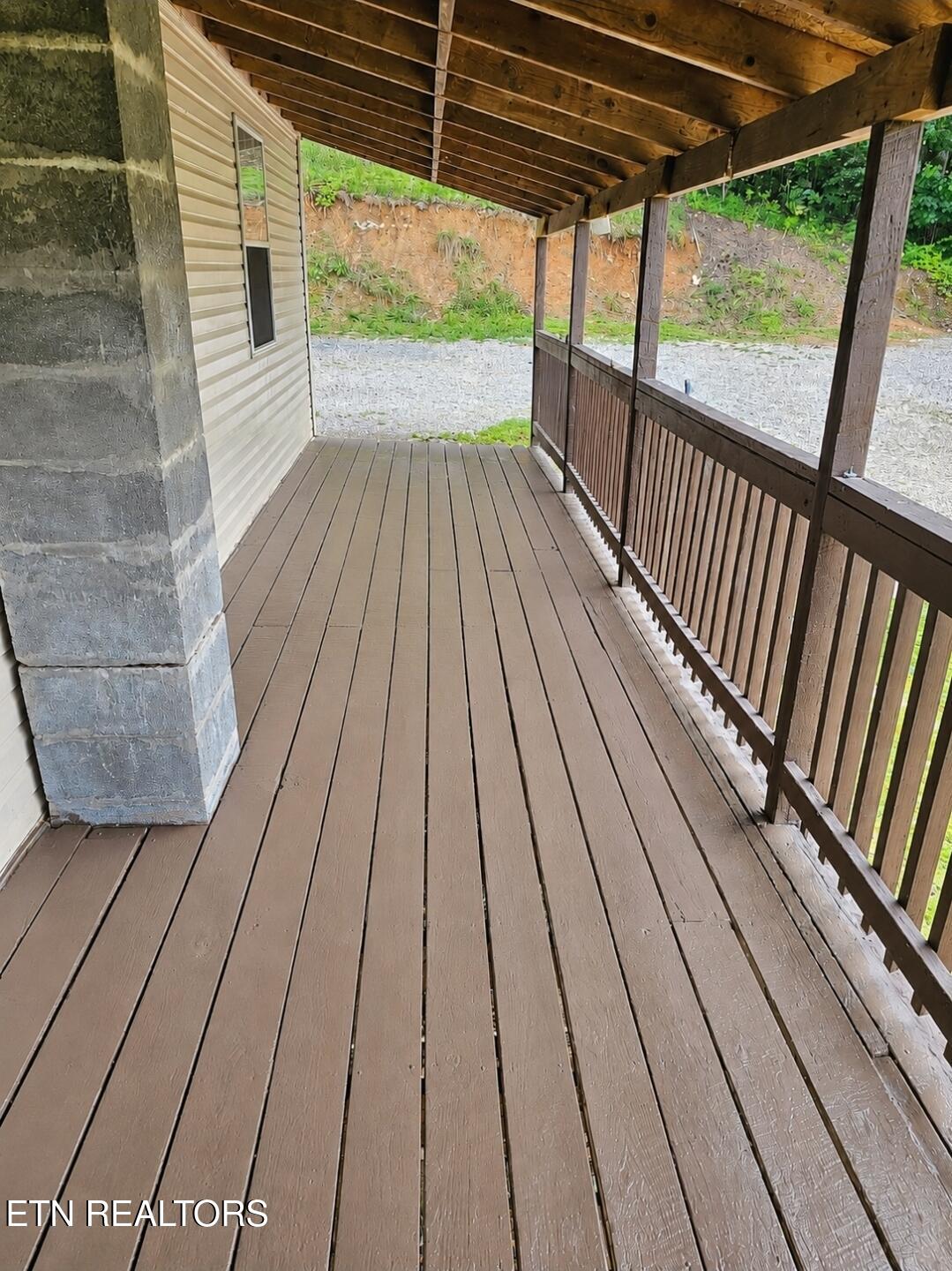 395 Cunningham Road Tazewell TN 37879