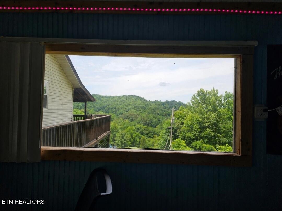 395 Cunningham Road Tazewell TN 37879