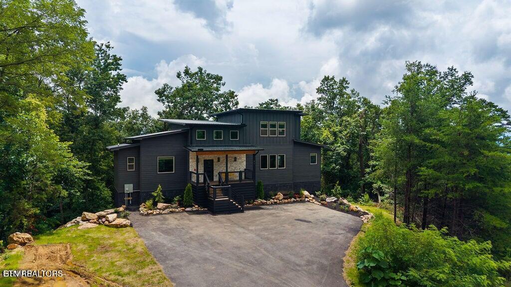 1870 Mountain Ash Way Sevierville TN 37876