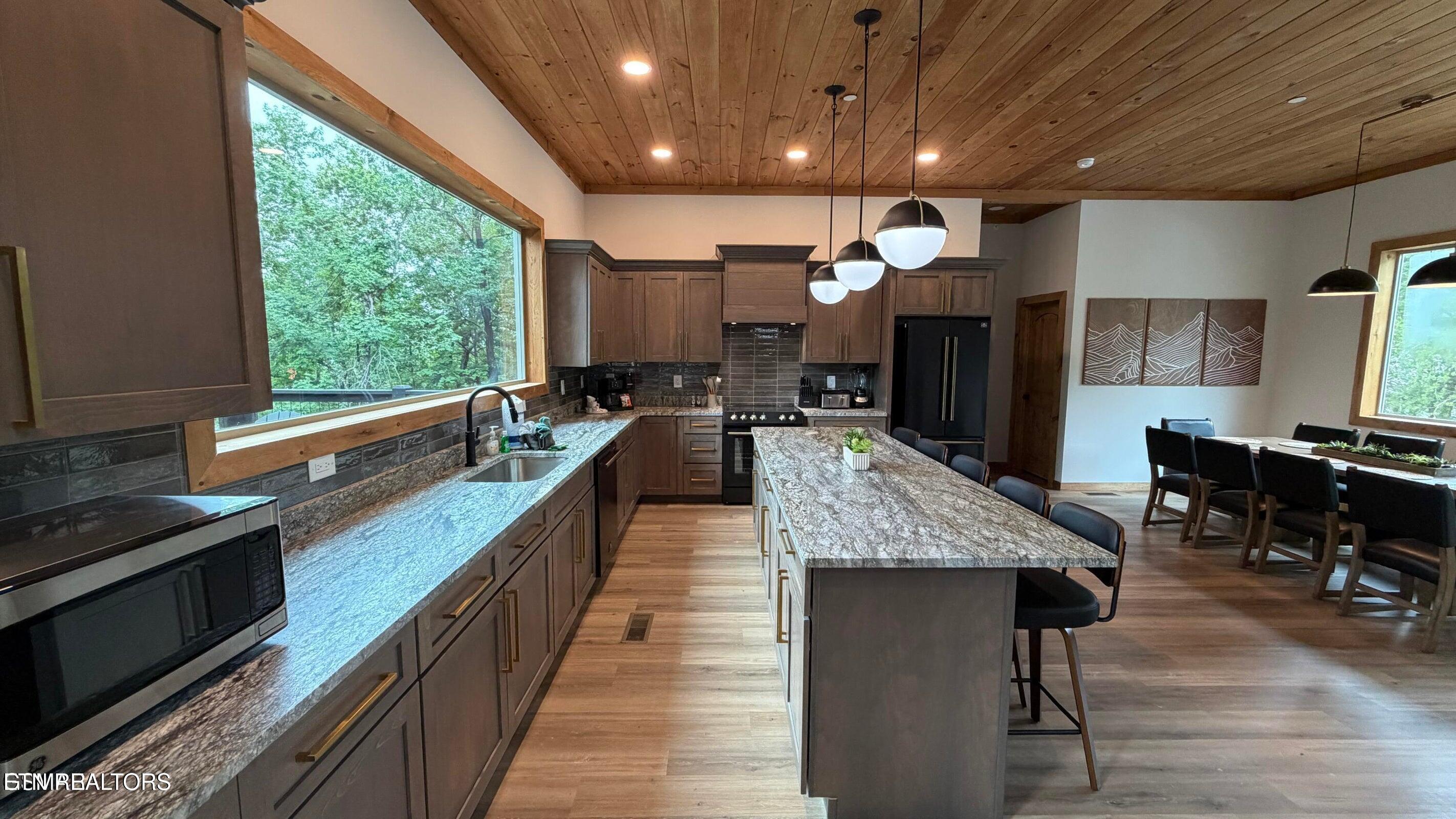1870 Mountain Ash Way Sevierville TN 37876