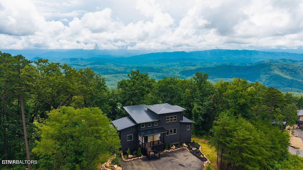1870 Mountain Ash Way Sevierville TN 37876