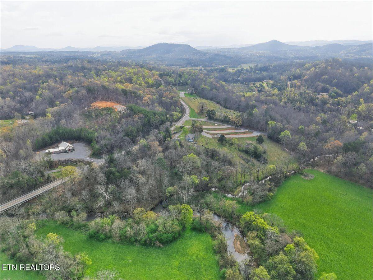 1805 Mecca Pike Tellico Plains TN 37385