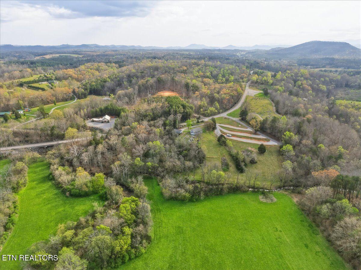 1805 Mecca Pike Tellico Plains TN 37385