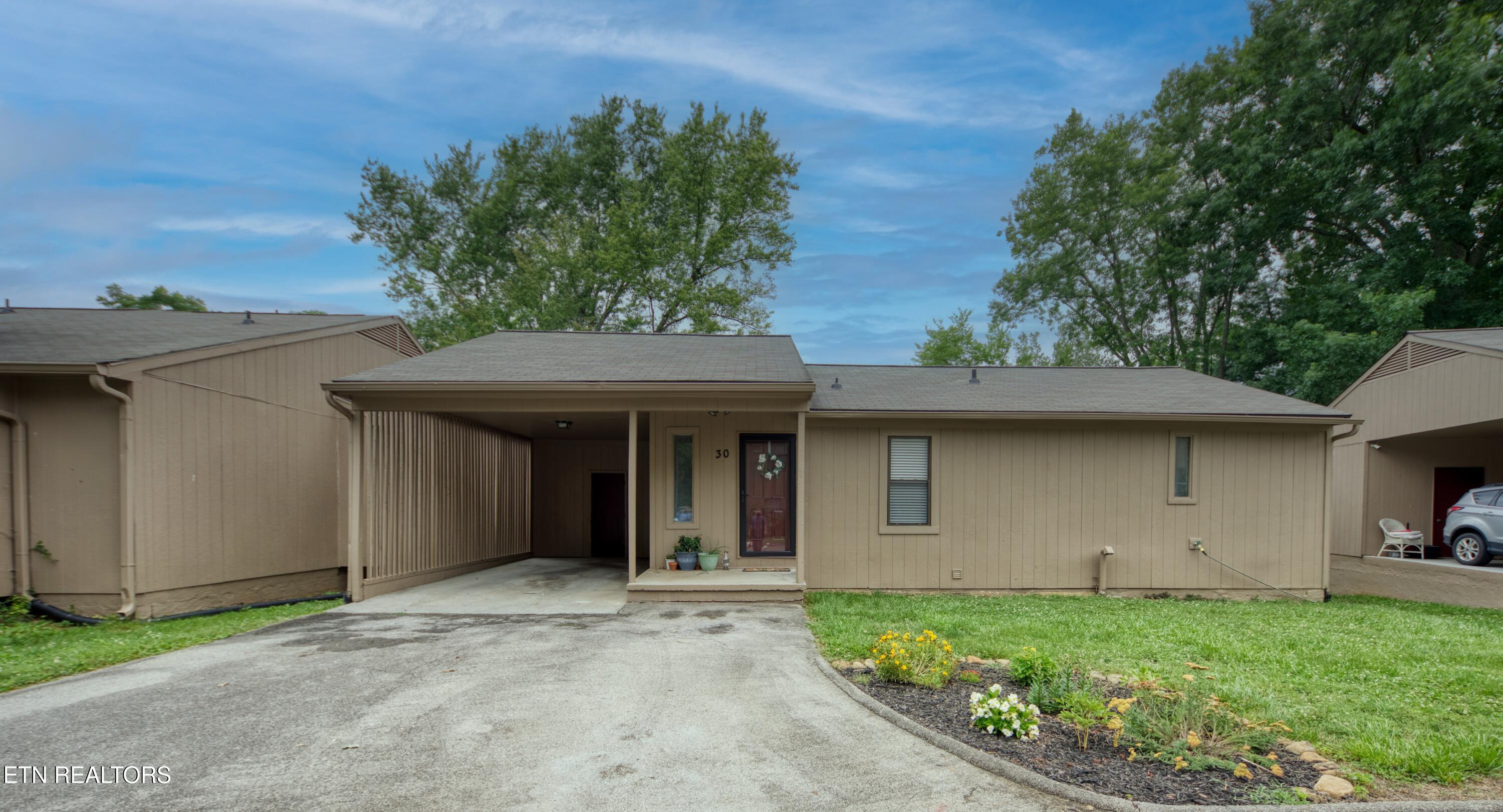 8709 Olde Colony Trail Knoxville TN 37923