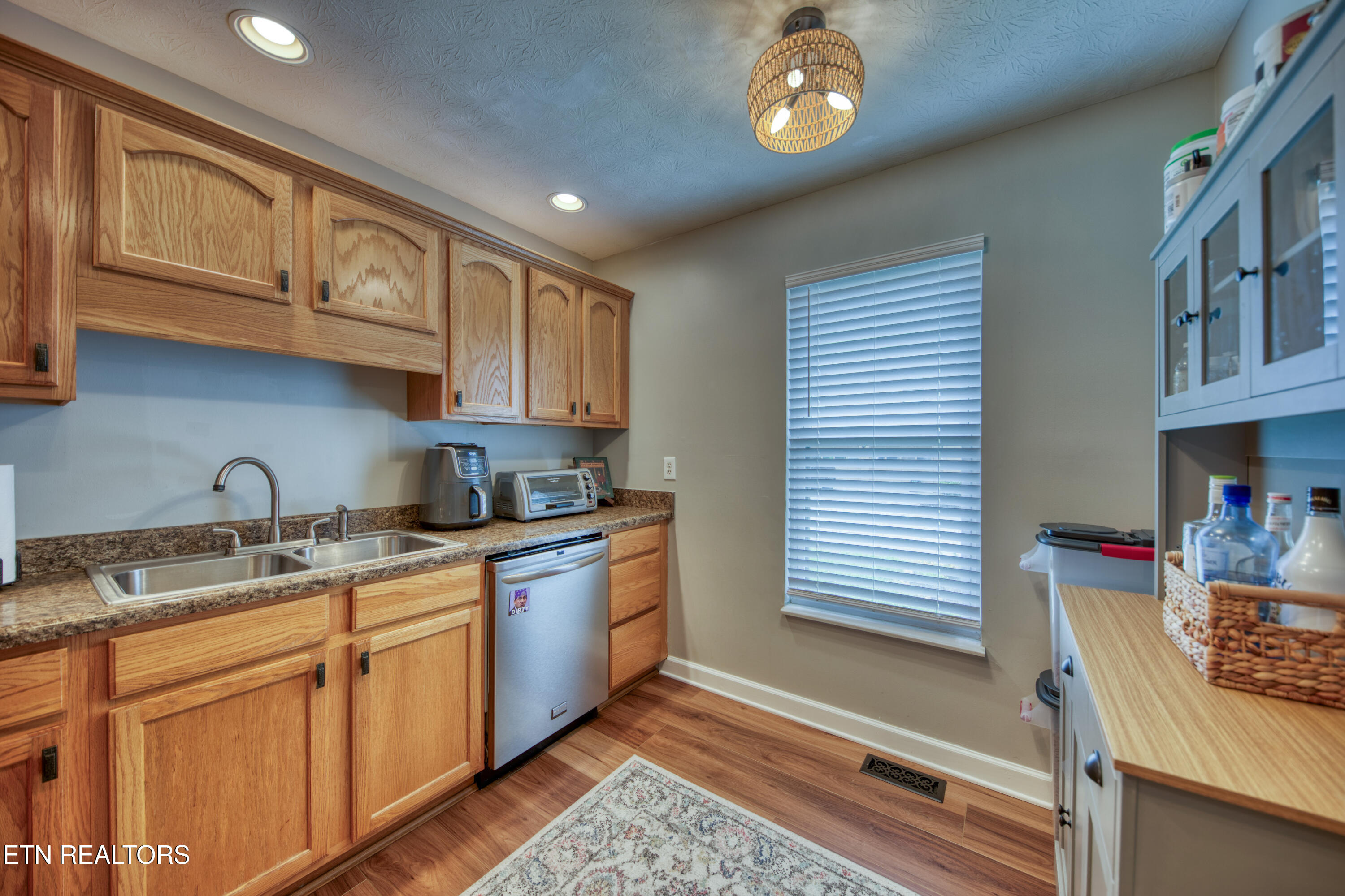 8709 Olde Colony Trail Knoxville TN 37923