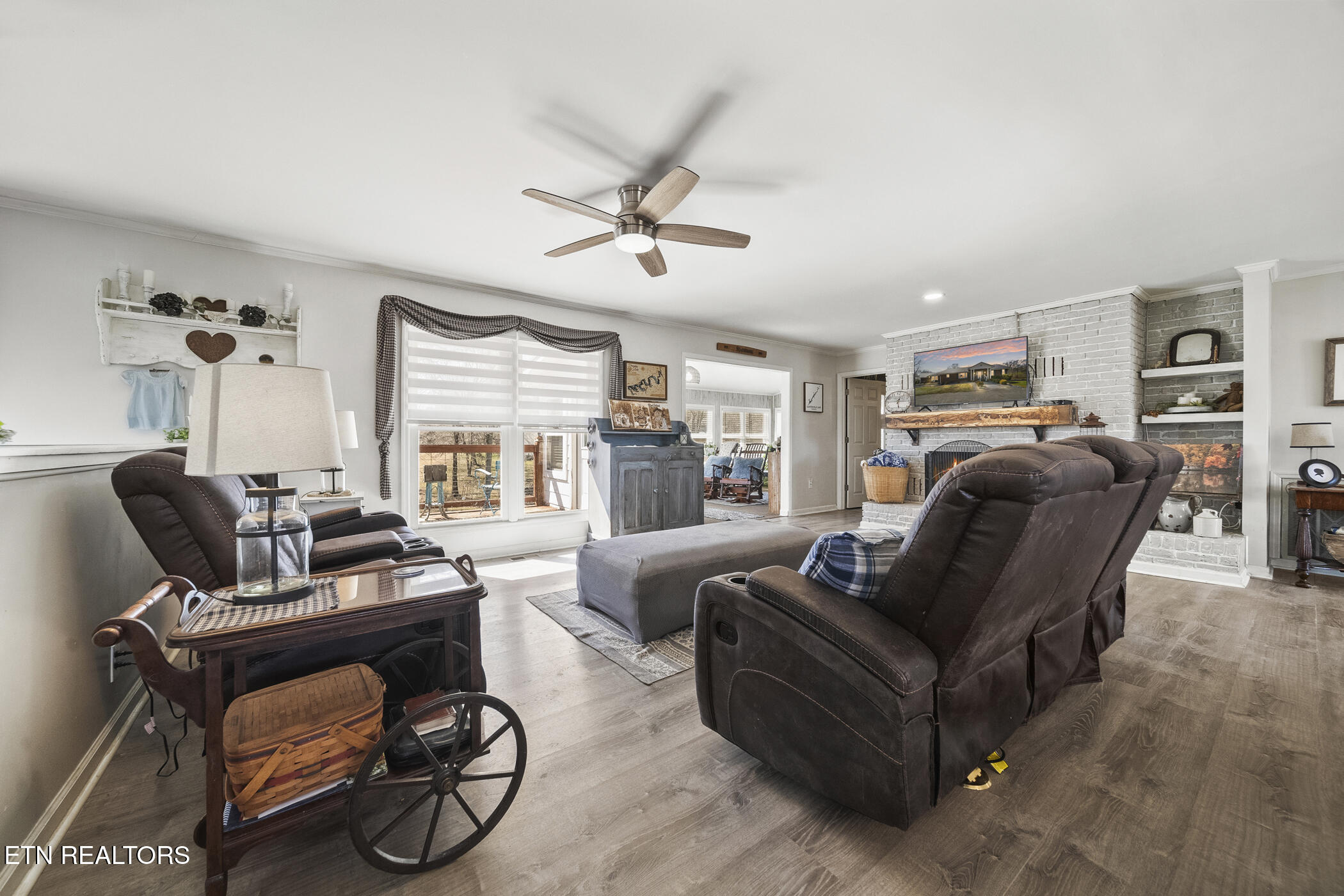 3435 Mountain View Lane Baneberry TN 37890