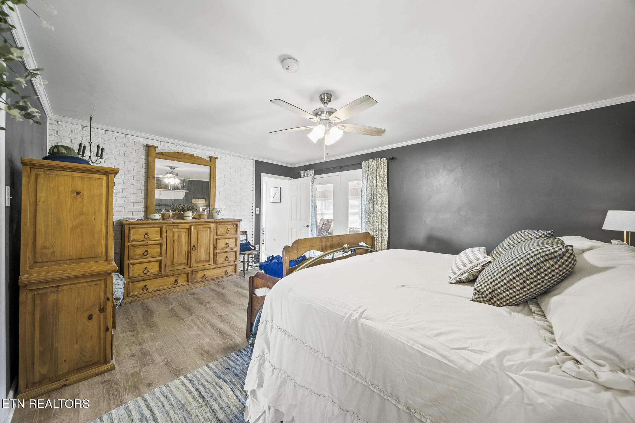 3435 Mountain View Lane Baneberry TN 37890