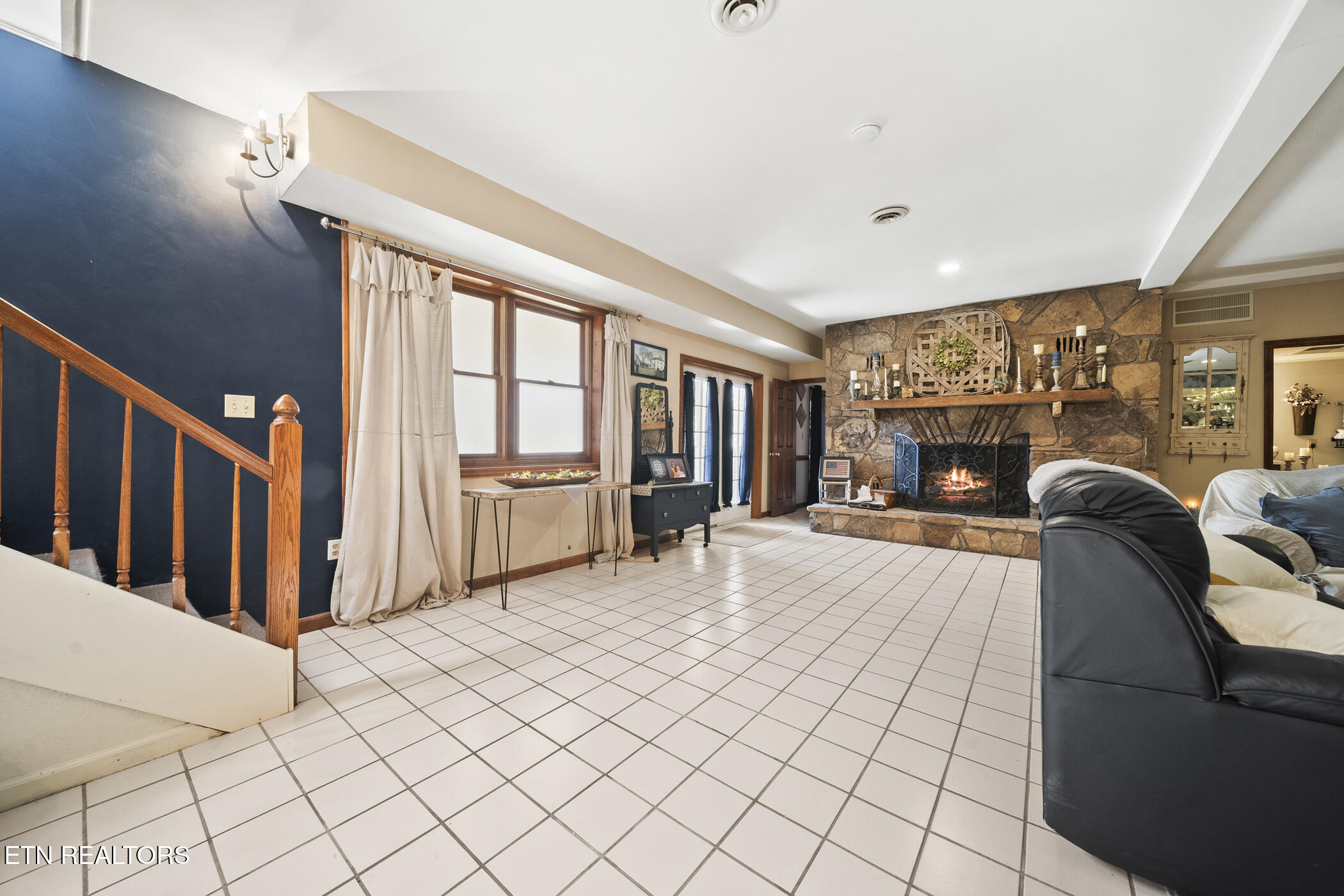 3435 Mountain View Lane Baneberry TN 37890