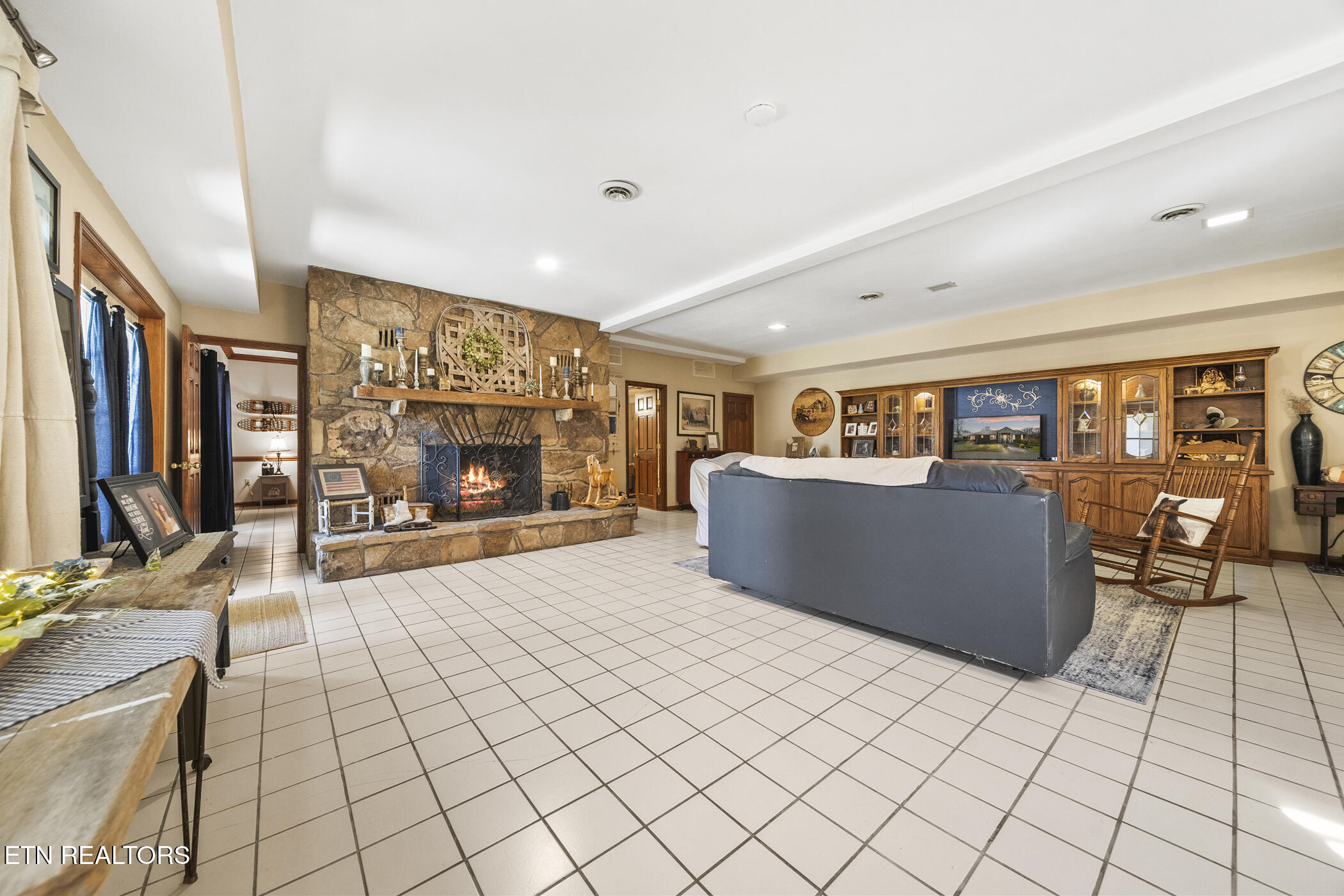 3435 Mountain View Lane Baneberry TN 37890