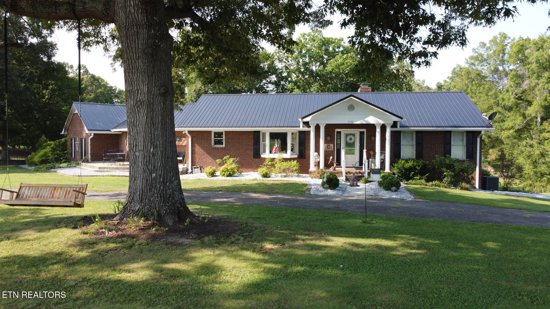 3435 Mountain View Lane Baneberry TN 37890