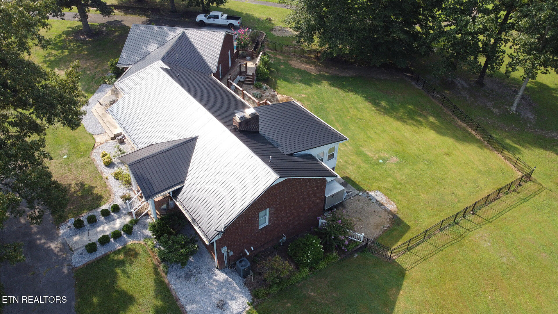 3435 Mountain View Lane Baneberry TN 37890