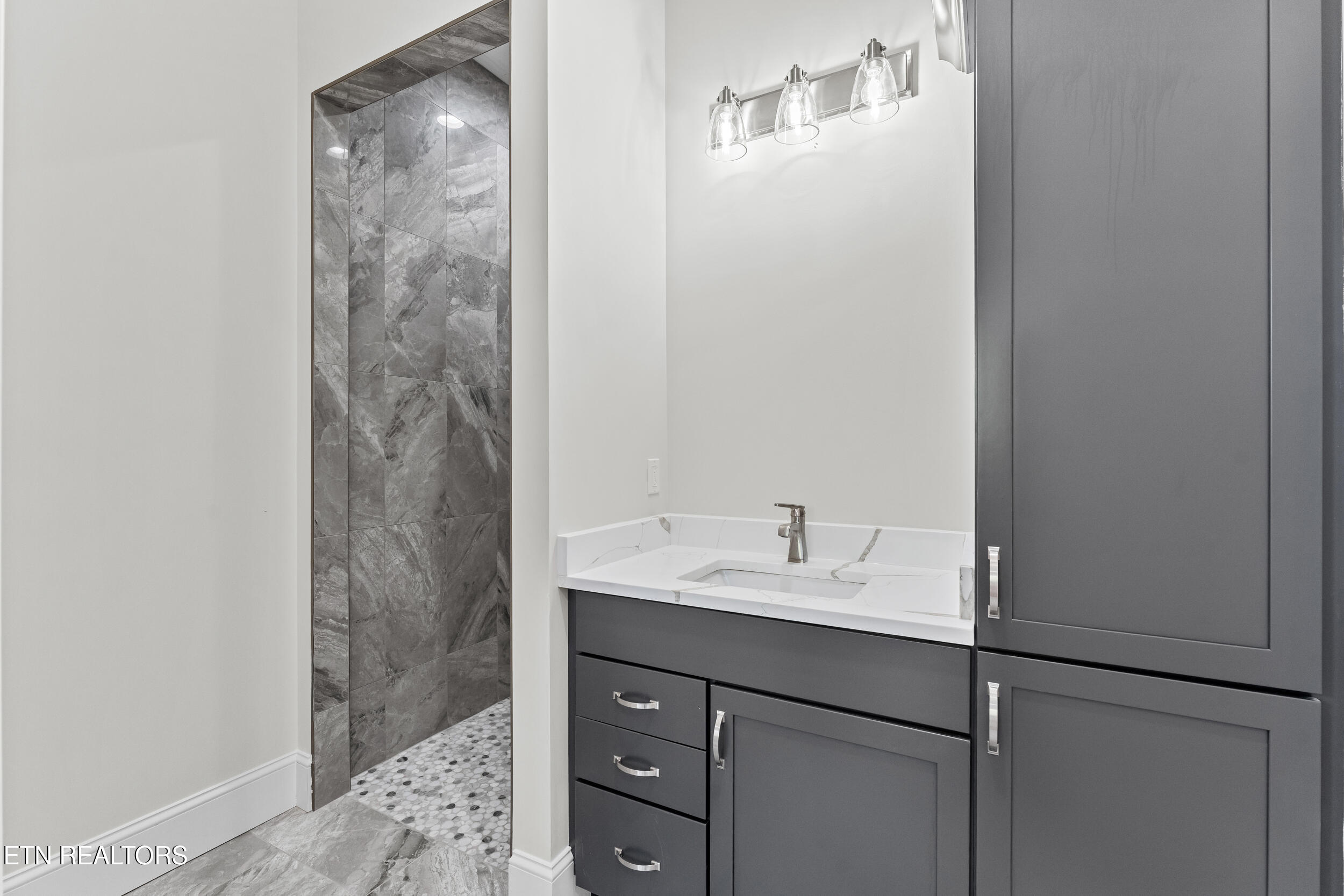 119 Hanani Trail Vonore TN 37885
