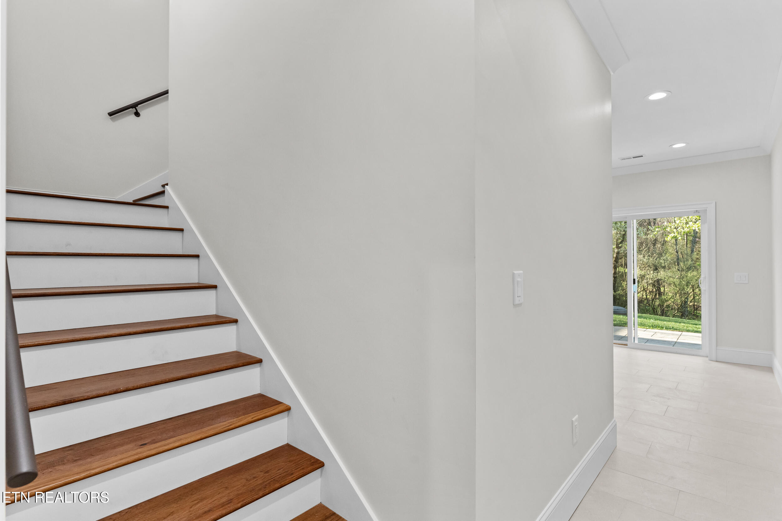 119 Hanani Trail Vonore TN 37885