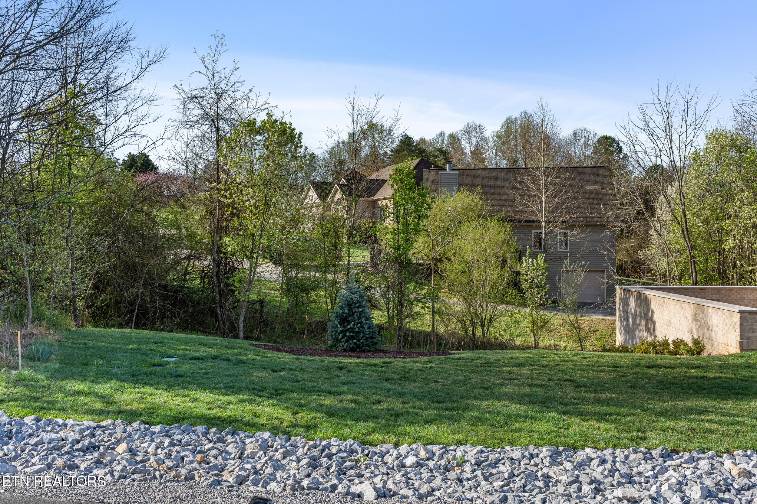 119 Hanani Trail Vonore TN 37885