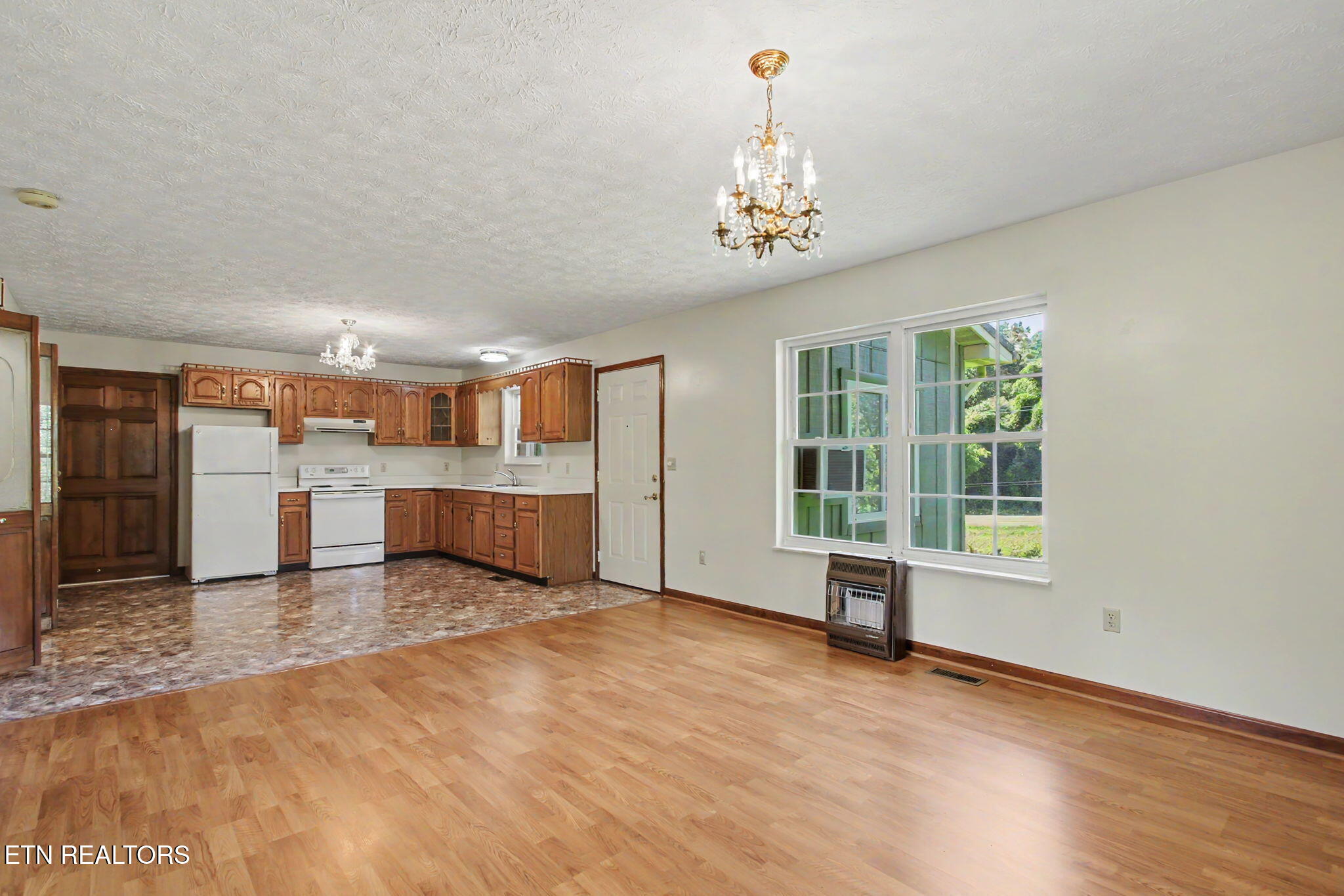 13390 Chapman Highway Seymour TN 37865