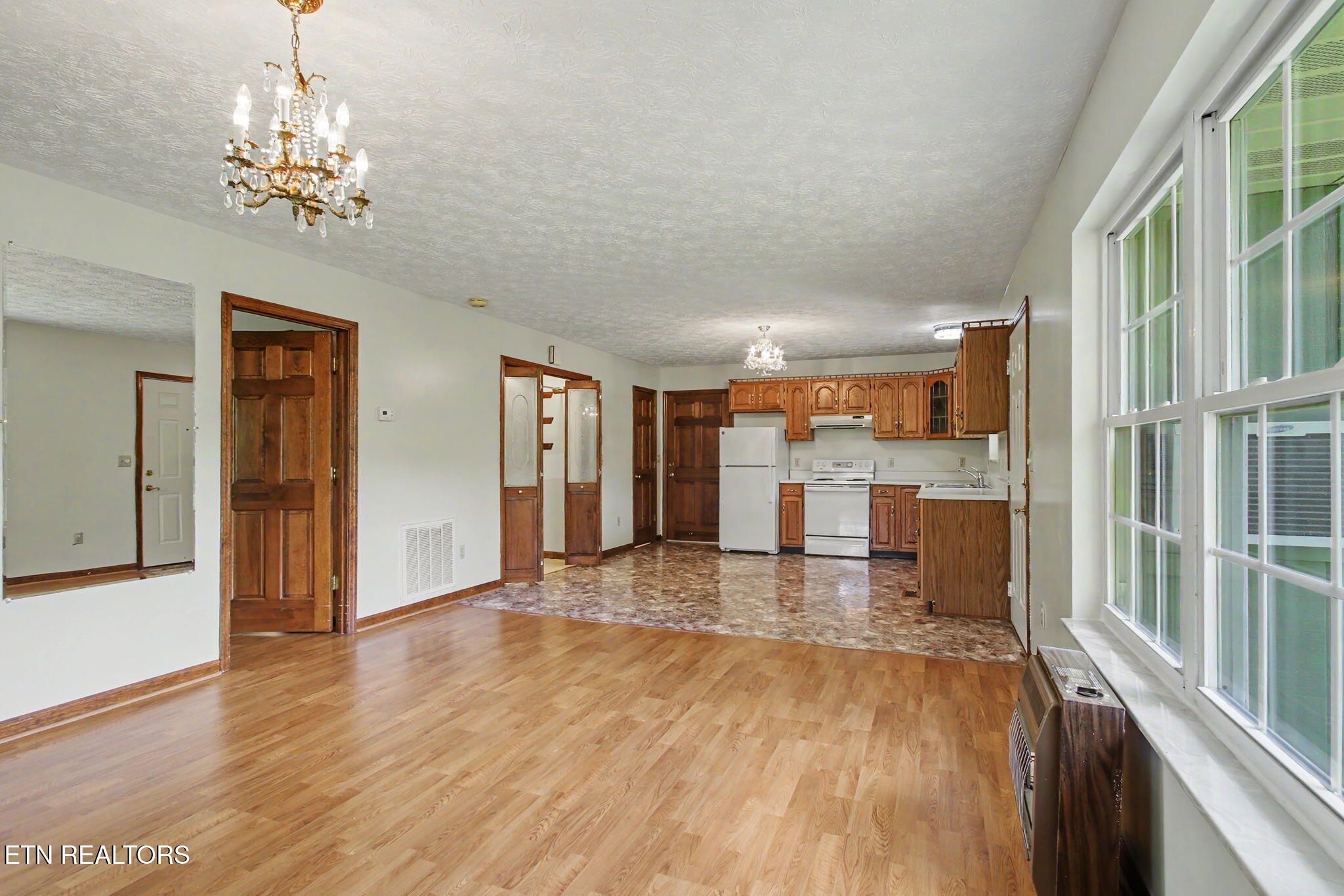 13390 Chapman Highway Seymour TN 37865