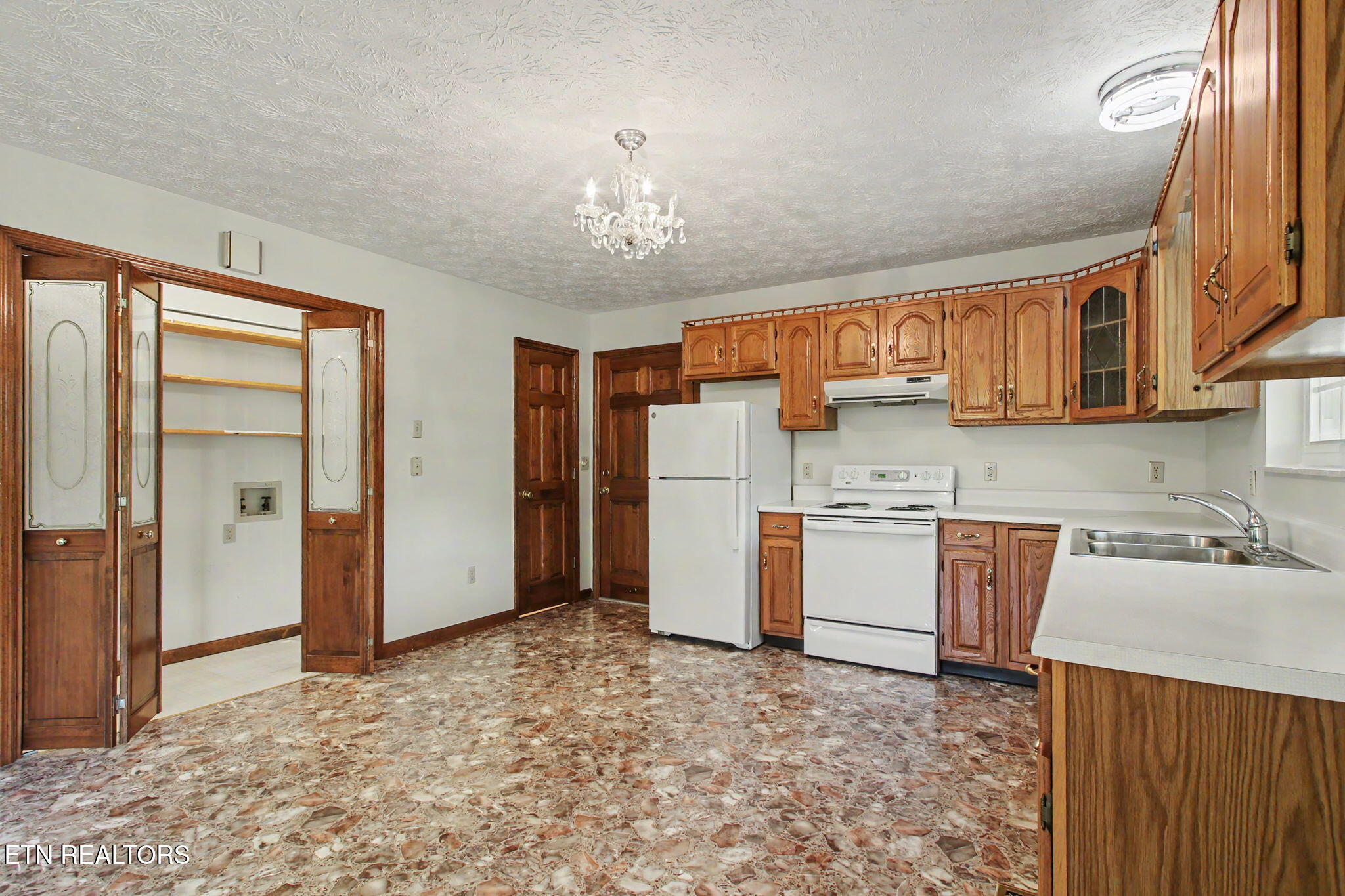 13390 Chapman Highway Seymour TN 37865
