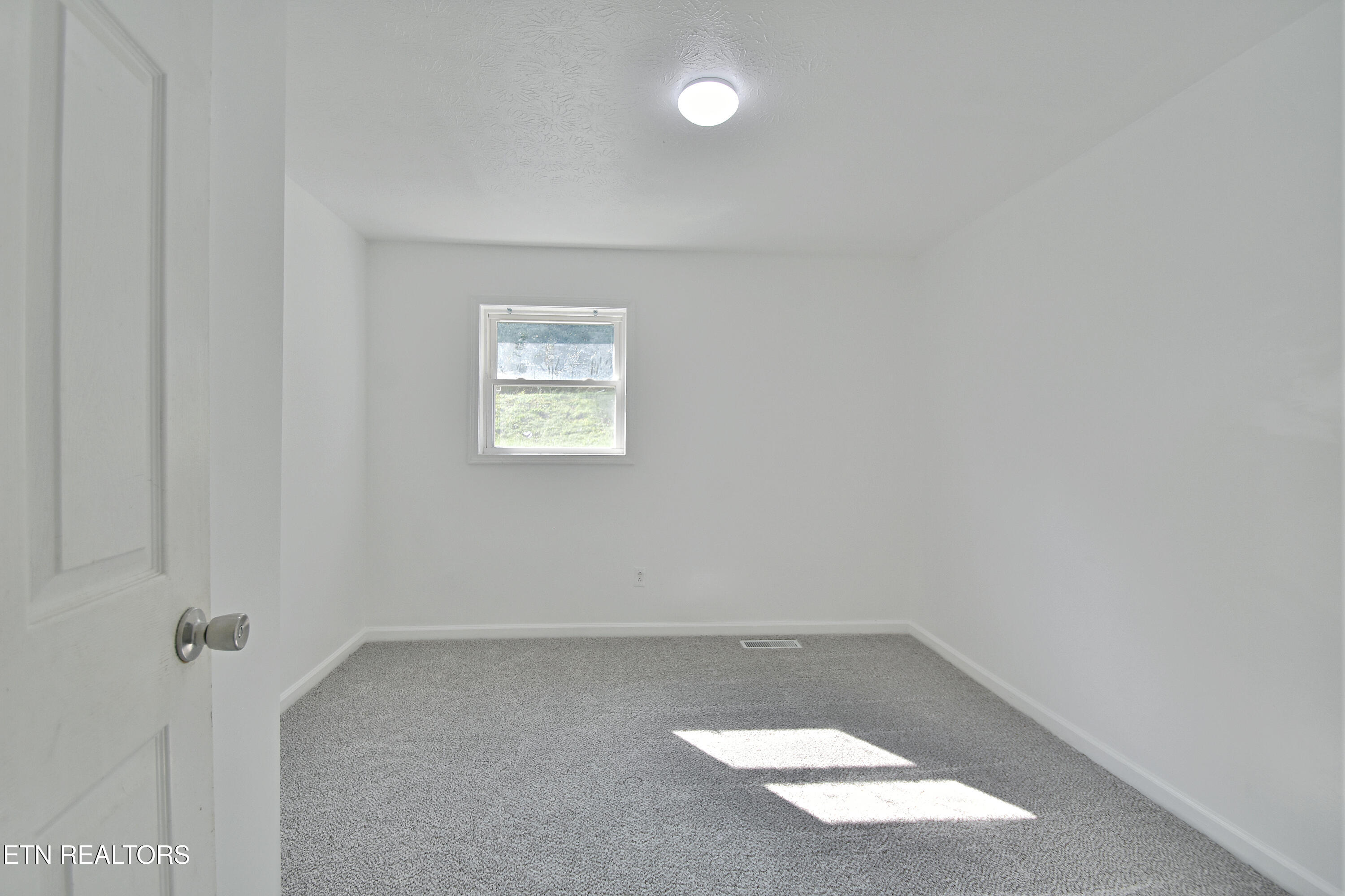 165 Gamble Drive Jacksboro TN 37757