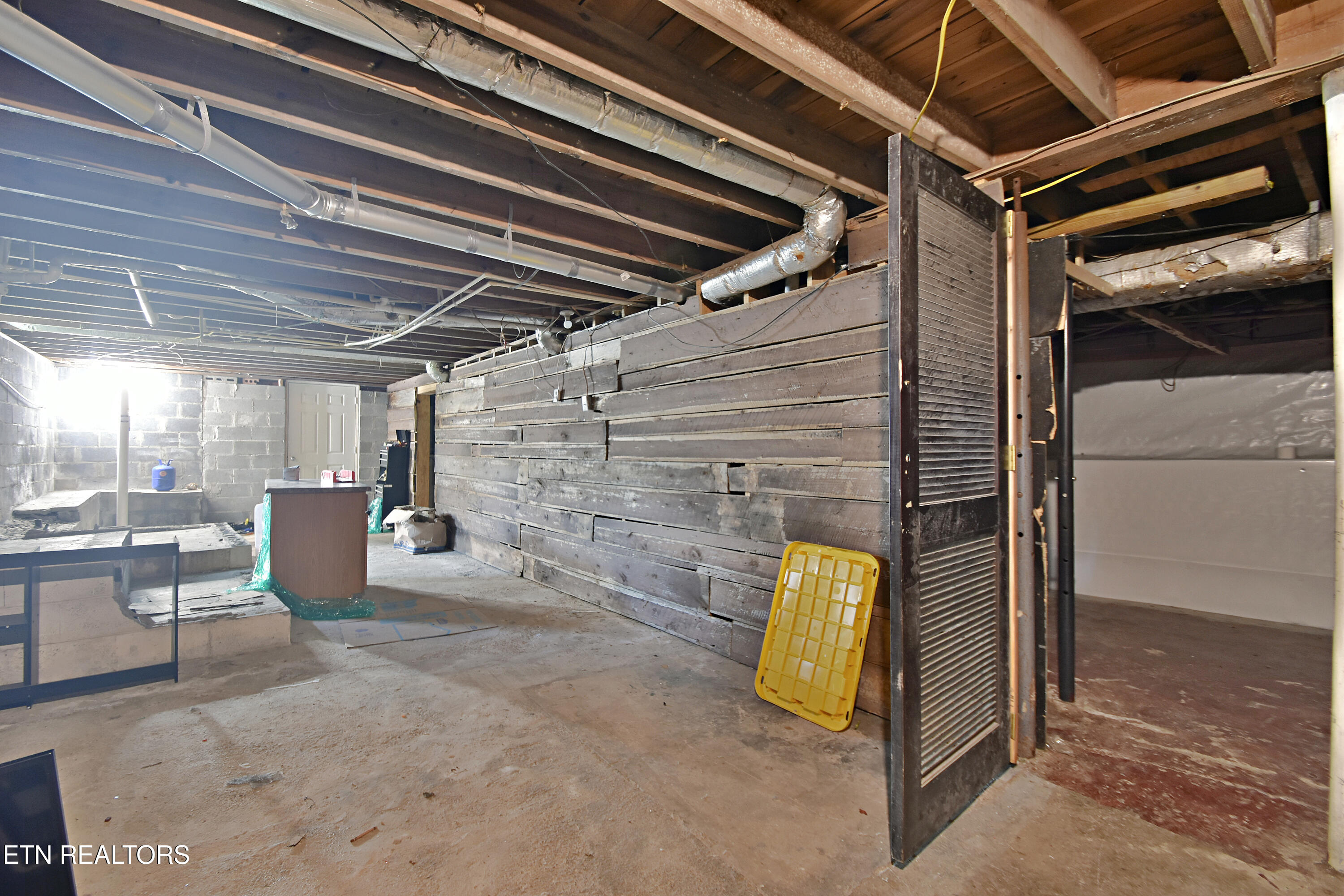 165 Gamble Drive Jacksboro TN 37757